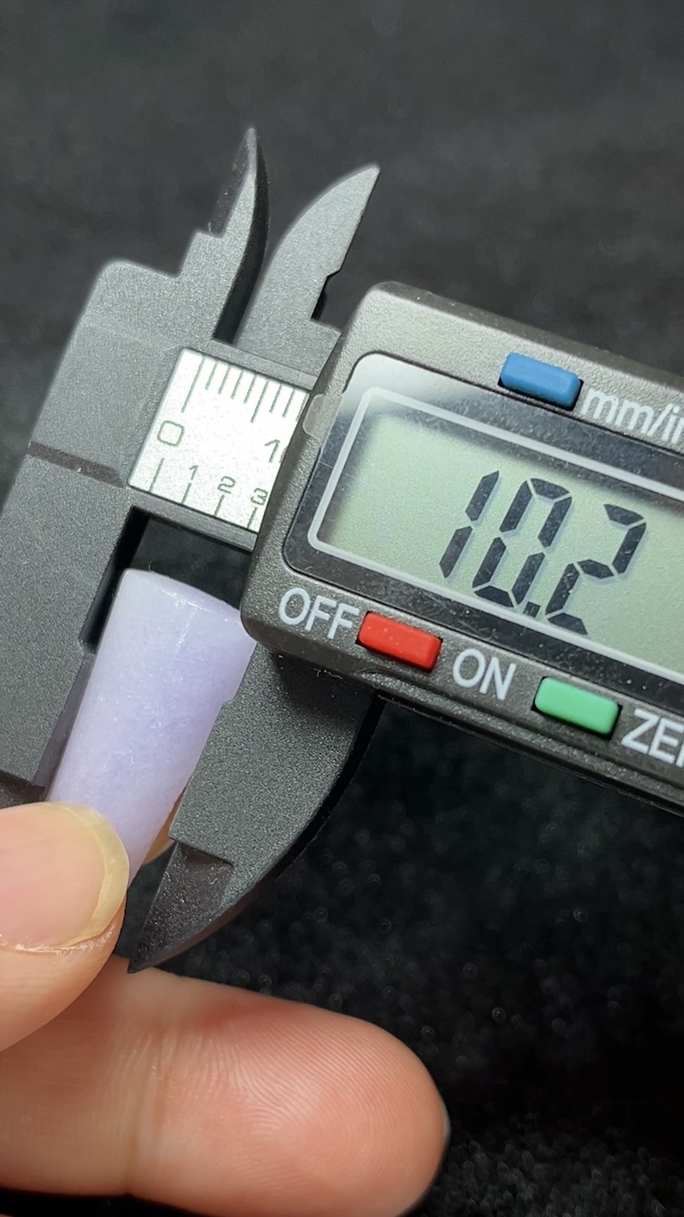 翡翠無事柱吊墜 靜心無憂・18K黃金鑲嵌 #編號455 7 翡翠無事柱吊墜 靜心無憂・18K黃金鑲嵌 #編號455 - Image 7