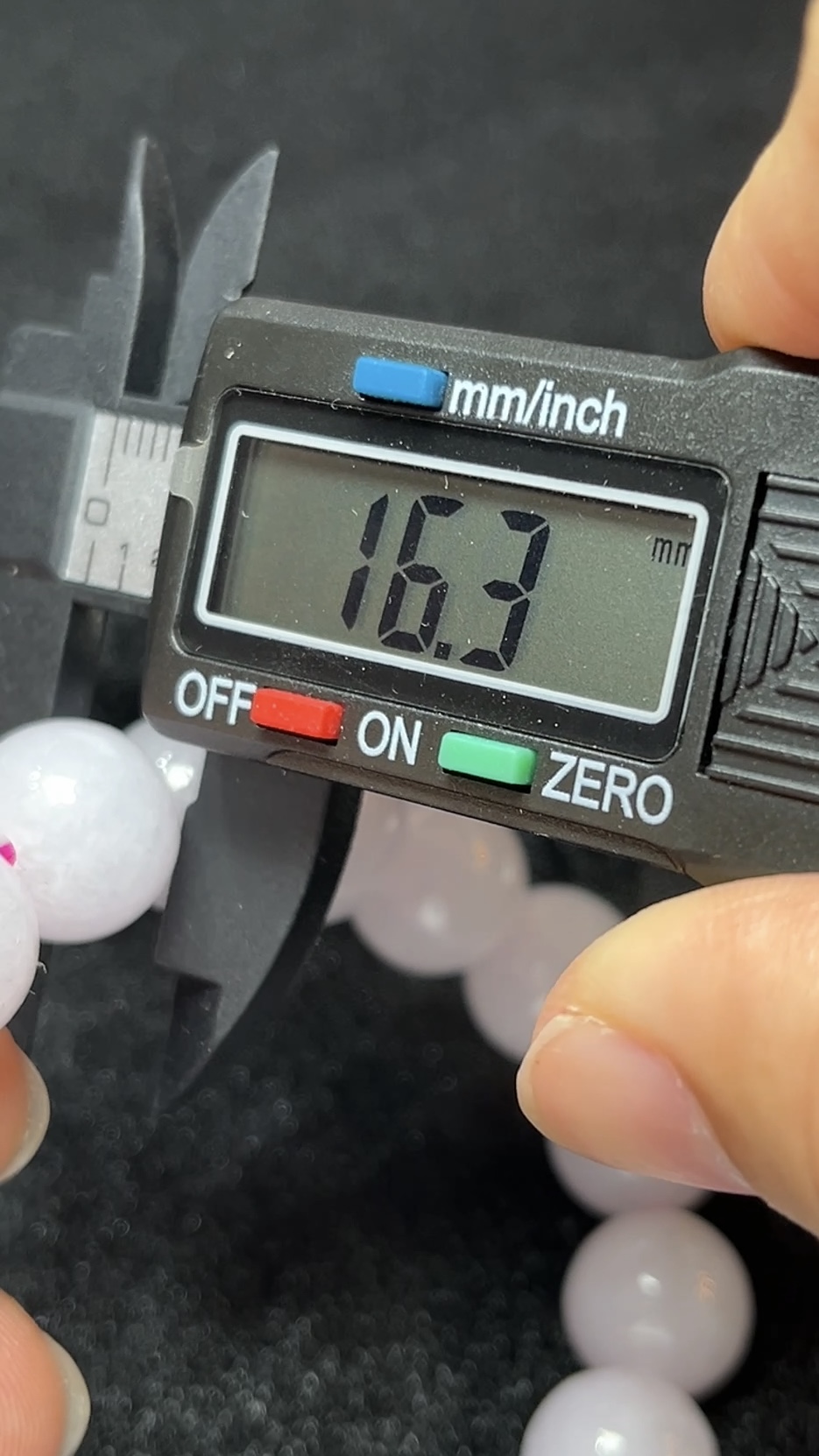 紫羅蘭翡翠圓珠手串|男女皆宜的 A 貨翡翠雅飾 天然玉器推薦 編號 #458 3 紫羅蘭翡翠圓珠手串|男女皆宜的 A 貨翡翠雅飾 天然玉器推薦 編號 #458 - Image 3