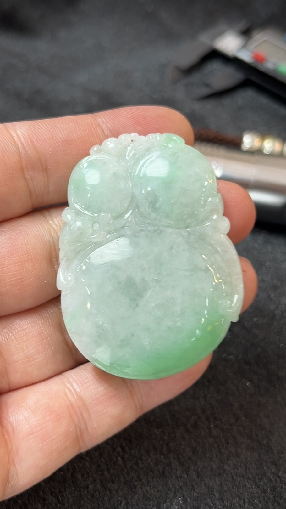 滿綠翡翠葫蘆吊墜 天然A貨翡翠 吉祥玉器 推薦編號 #463 4 滿綠翡翠葫蘆吊墜 天然A貨翡翠 吉祥玉器 推薦編號 #463 - Image 4