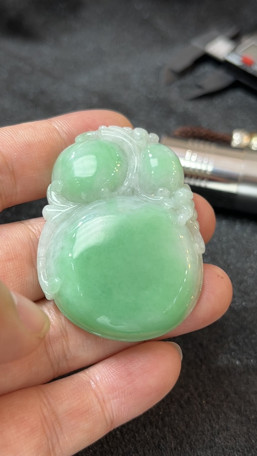 滿綠翡翠葫蘆吊墜 天然A貨翡翠 吉祥玉器 推薦編號 #463 5 滿綠翡翠葫蘆吊墜 天然A貨翡翠 吉祥玉器 推薦編號 #463 - Image 5