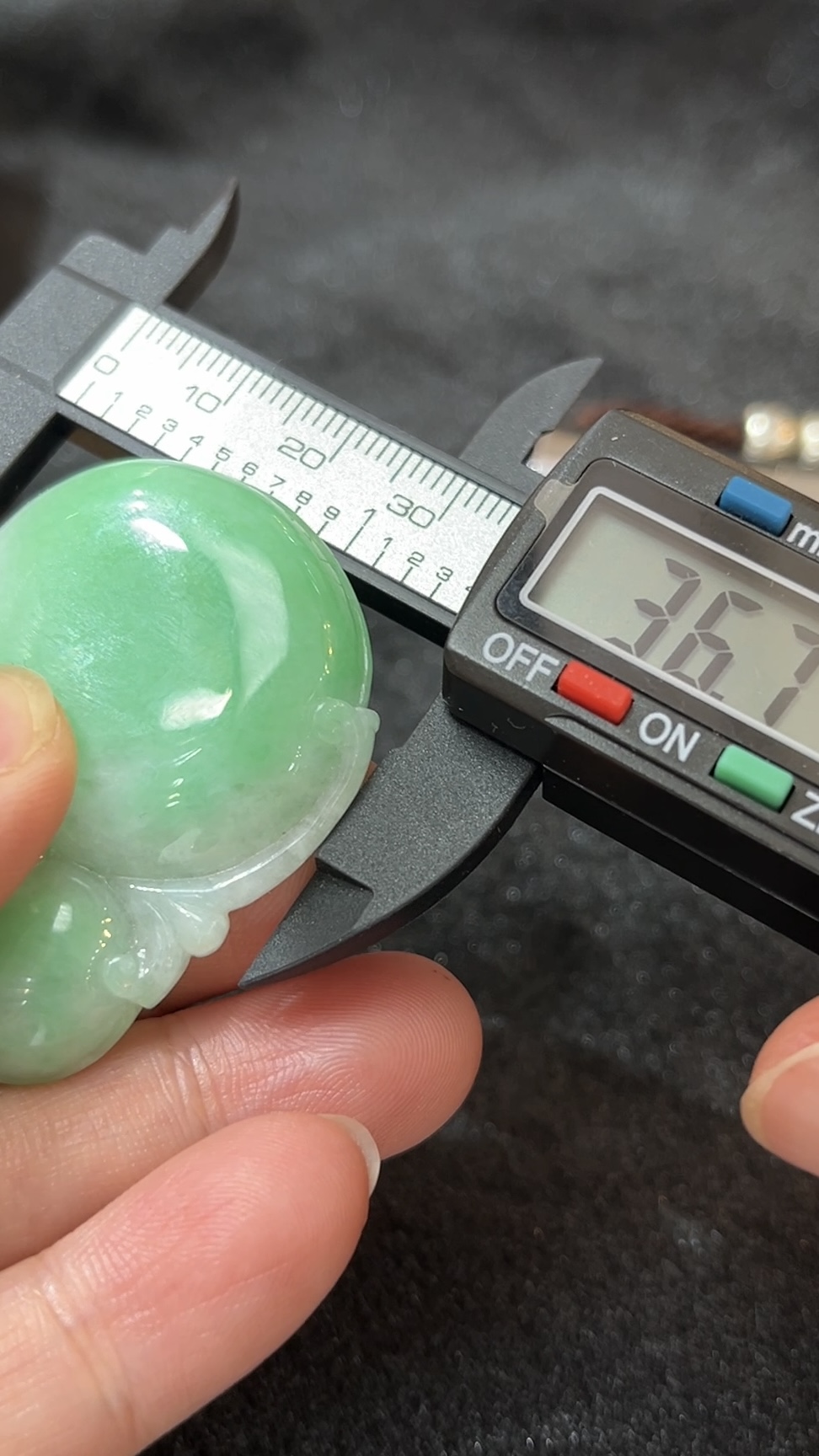 滿綠翡翠葫蘆吊墜 天然A貨翡翠 吉祥玉器 推薦編號 #463 7 滿綠翡翠葫蘆吊墜 天然A貨翡翠 吉祥玉器 推薦編號 #463 - Image 7