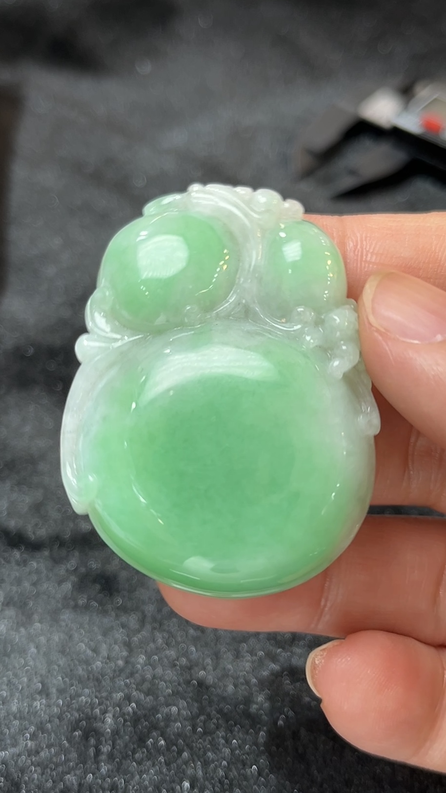 滿綠翡翠葫蘆吊墜 天然A貨翡翠 吉祥玉器 推薦編號 #463 1 滿綠翡翠葫蘆吊墜 天然A貨翡翠 吉祥玉器 推薦編號 #463