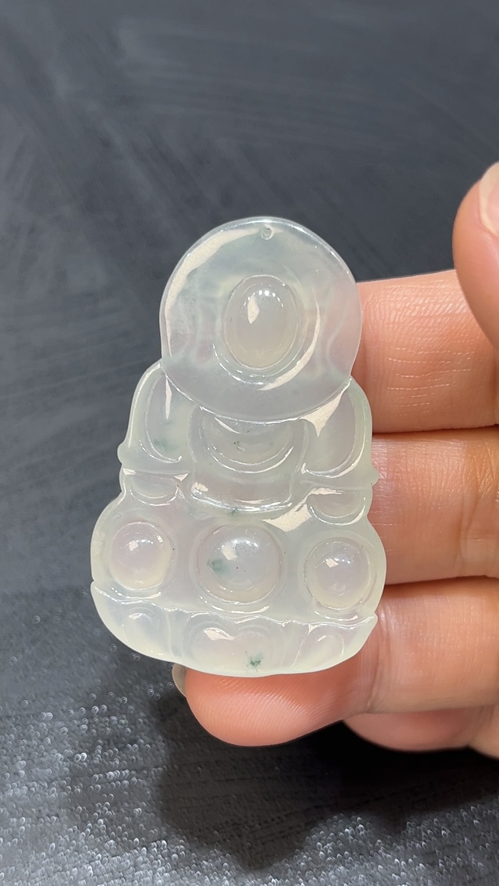 天然A貨翡翠觀音|慈悲護佑玉器|高質工藝玉石 商品編號#470 7 天然A貨翡翠觀音|慈悲護佑玉器|高質工藝玉石 商品編號#470 - Image 7