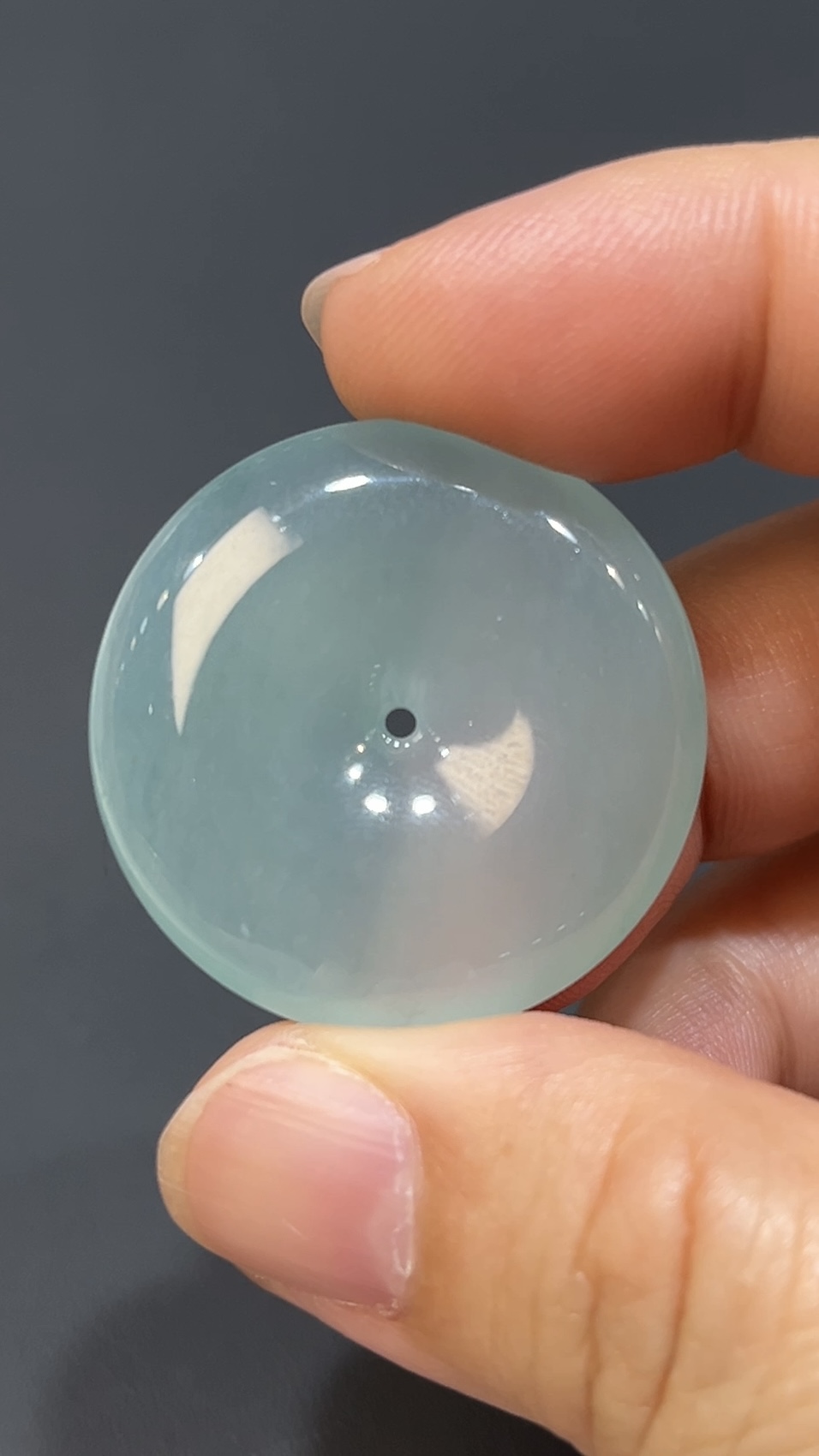 高質素翡翠平安扣|天然玉器.淺綠底色.商品編號#472 1 高質素翡翠平安扣|天然玉器.淺綠底色.商品編號#472