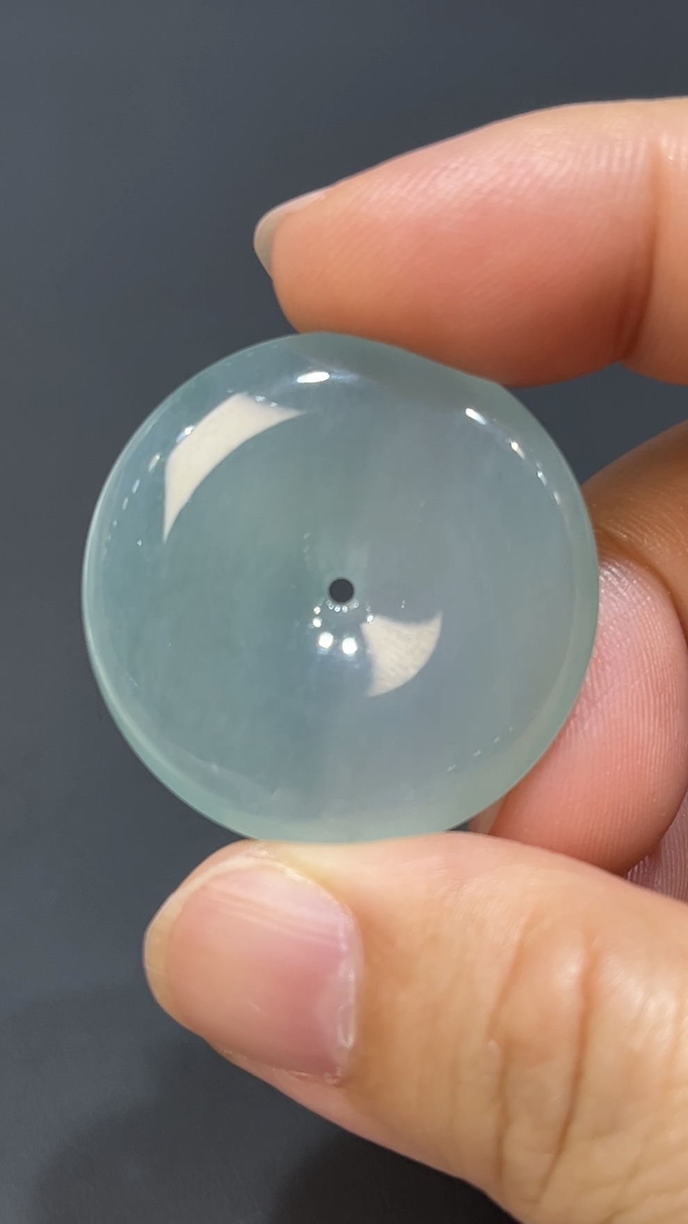 高質素翡翠平安扣|天然玉器.淺綠底色.商品編號#472 2 高質素翡翠平安扣|天然玉器.淺綠底色.商品編號#472 - Image 2