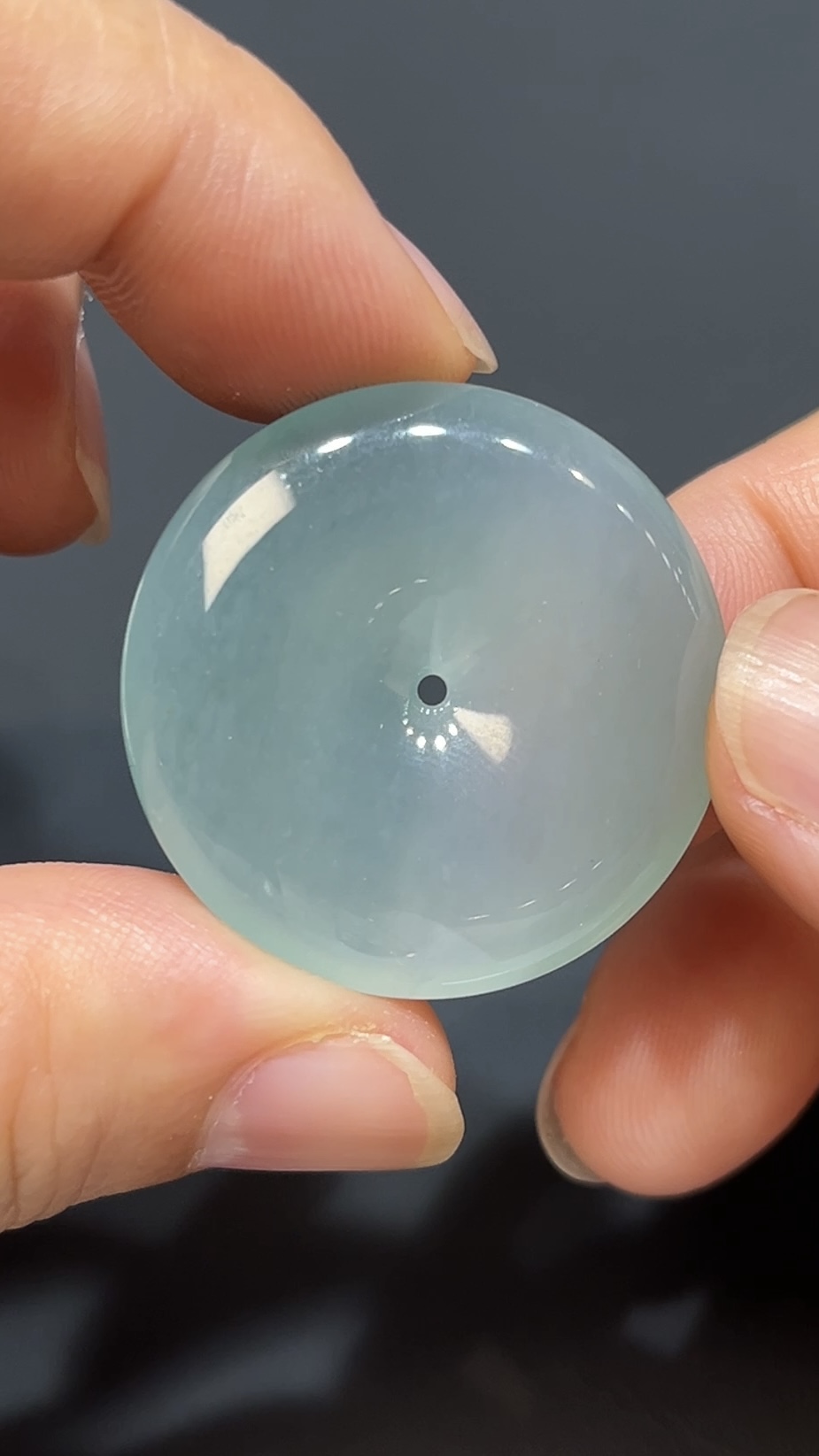 高質素翡翠平安扣|天然玉器.淺綠底色.商品編號#472 5 高質素翡翠平安扣|天然玉器.淺綠底色.商品編號#472 - Image 5