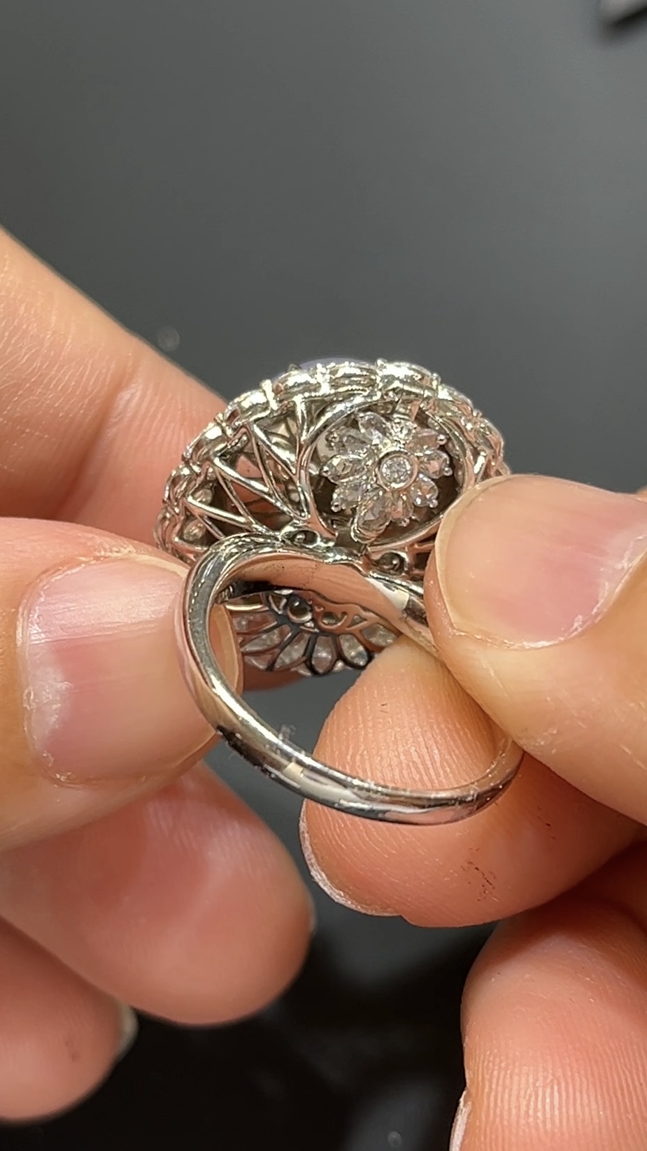 紫羅蘭翡翠蛋面吊墜戒指兩用款|18K白金鑲嵌+鑽石設計|高級玉器首飾|編號#479 3 紫羅蘭翡翠蛋面吊墜戒指兩用款|18K白金鑲嵌+鑽石設計|高級玉器首飾|編號#479 - Image 3