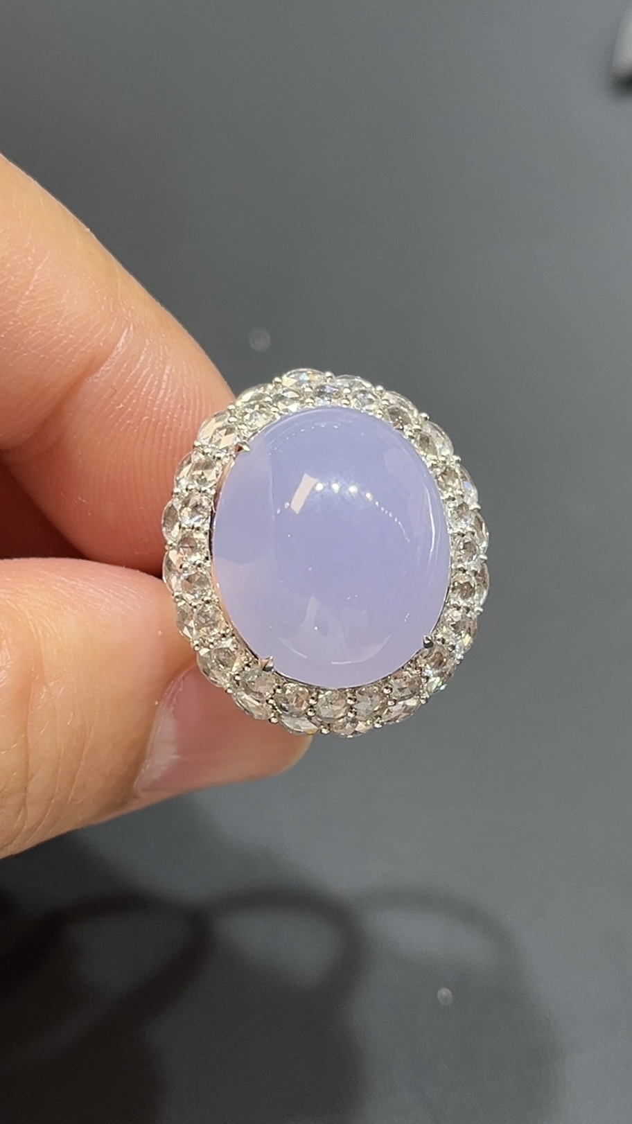 紫羅蘭翡翠蛋面吊墜戒指兩用款|18K白金鑲嵌+鑽石設計|高級玉器首飾|編號#479 8 紫羅蘭翡翠蛋面吊墜戒指兩用款|18K白金鑲嵌+鑽石設計|高級玉器首飾|編號#479 - Image 8