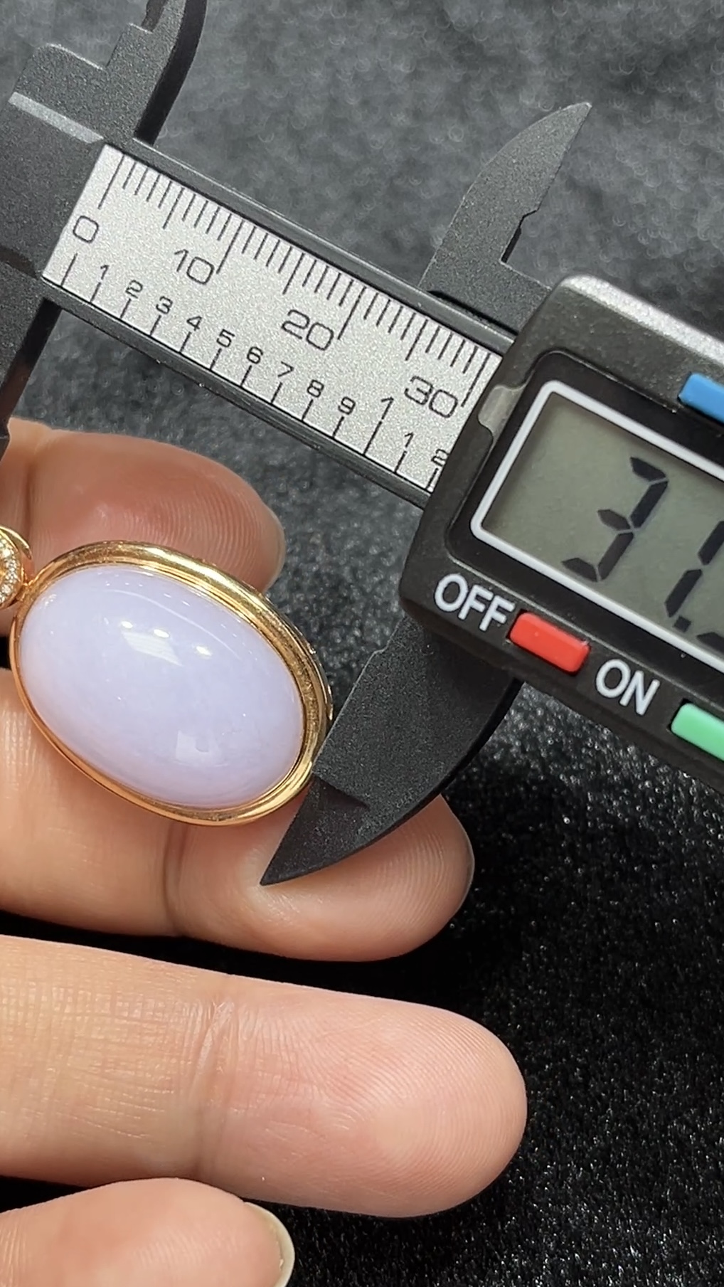 紫羅蘭翡翠蛋面吊墜|厚身設計 × 18K黃金鑲嵌|極簡高雅之選|商品編號#284 8 紫羅蘭翡翠蛋面吊墜|厚身設計 × 18K黃金鑲嵌|極簡高雅之選|商品編號#284 - Image 8