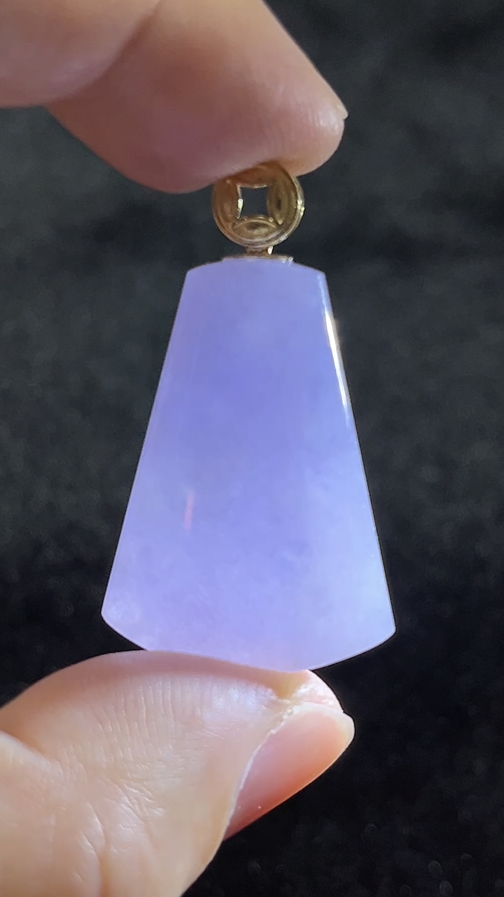 紫羅蘭粉紫翡翠無事牌吊墜|18K金錢扣設計|商品編號#285|平安福氣 × 簡約高雅 2 紫羅蘭粉紫翡翠無事牌吊墜|18K金錢扣設計|商品編號#285|平安福氣 × 簡約高雅 - Image 2