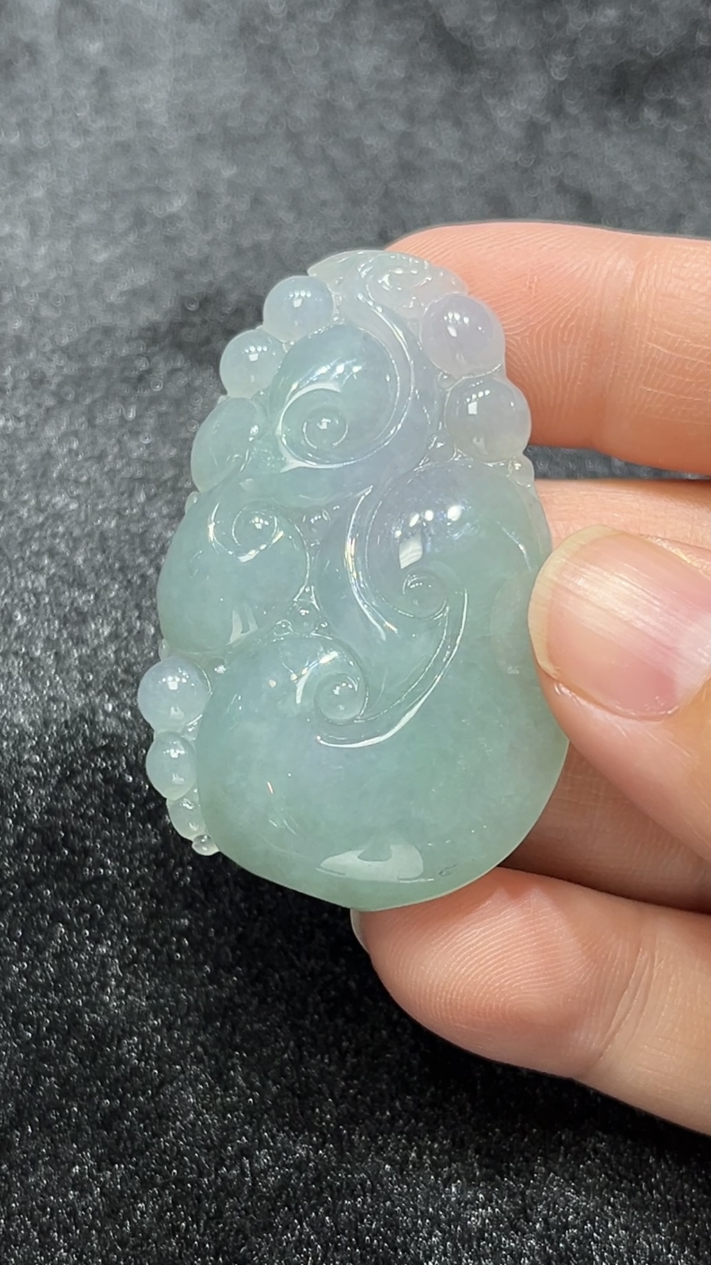 老種淺綠翡翠如意吊墜|線條優美|天然A貨玉器|商品編號#287 6 老種淺綠翡翠如意吊墜|線條優美|天然A貨玉器|商品編號#287 - Image 6