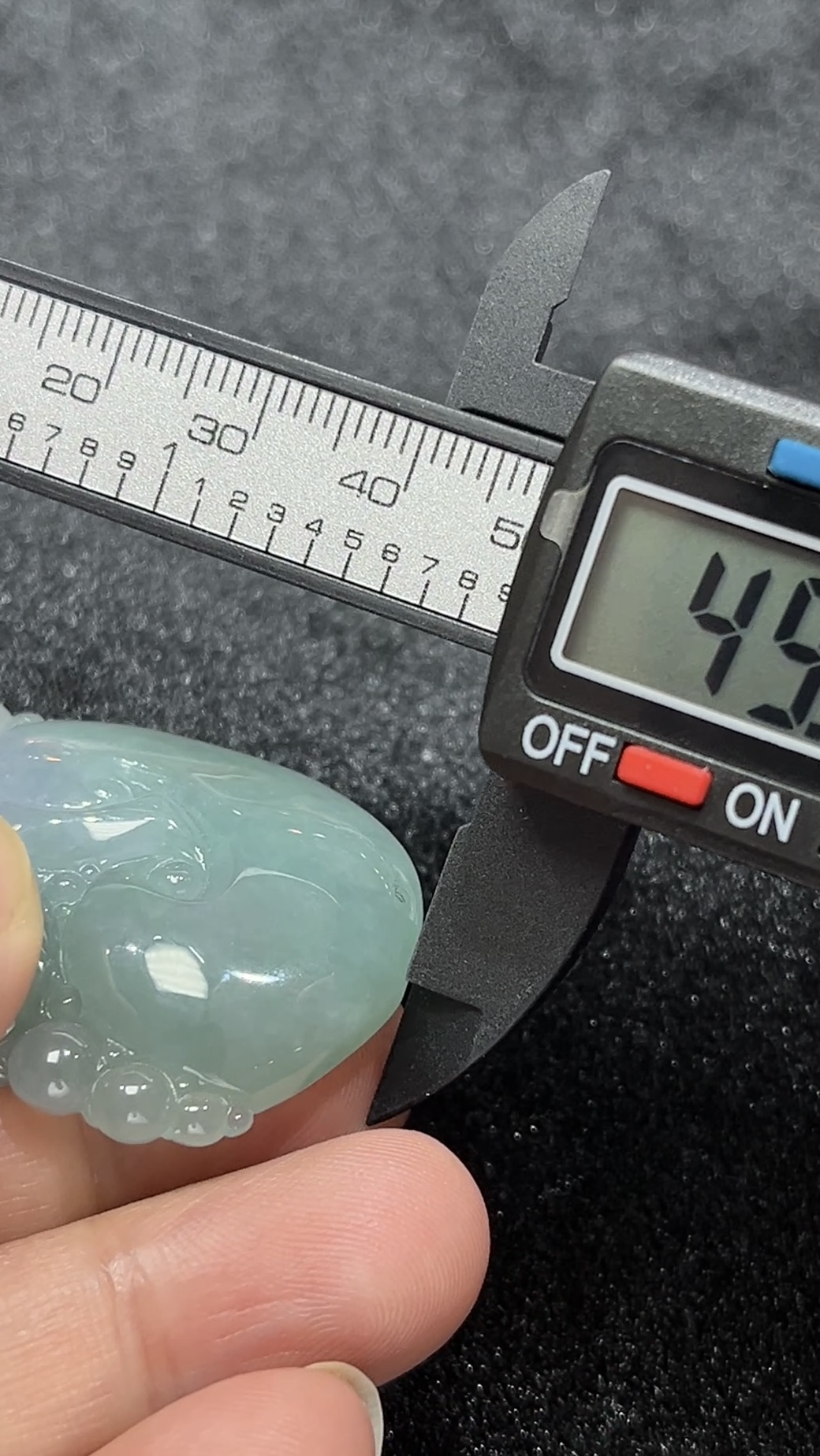 老種淺綠翡翠如意吊墜|線條優美|天然A貨玉器|商品編號#287 8 老種淺綠翡翠如意吊墜|線條優美|天然A貨玉器|商品編號#287 - Image 8