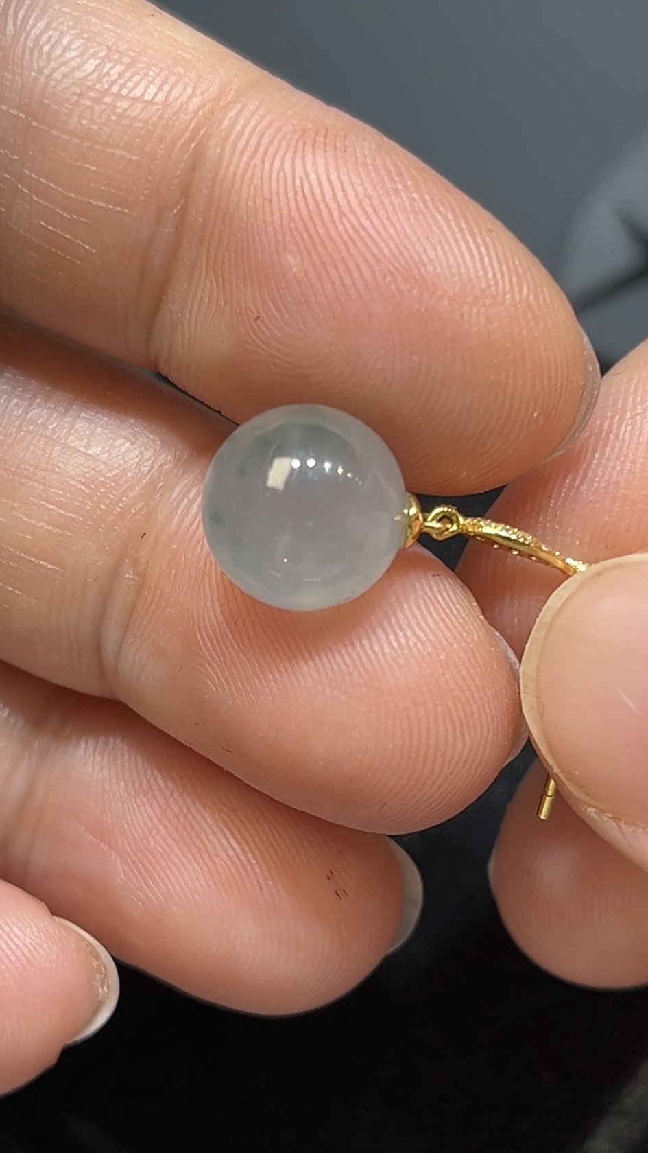 8K黃金珠子耳環|天然飄綠花斑 × 擺動設計|靈氣高雅翡翠耳飾推薦 編號#490 6 8K黃金珠子耳環|天然飄綠花斑 × 擺動設計|靈氣高雅翡翠耳飾推薦 編號#490 - Image 6