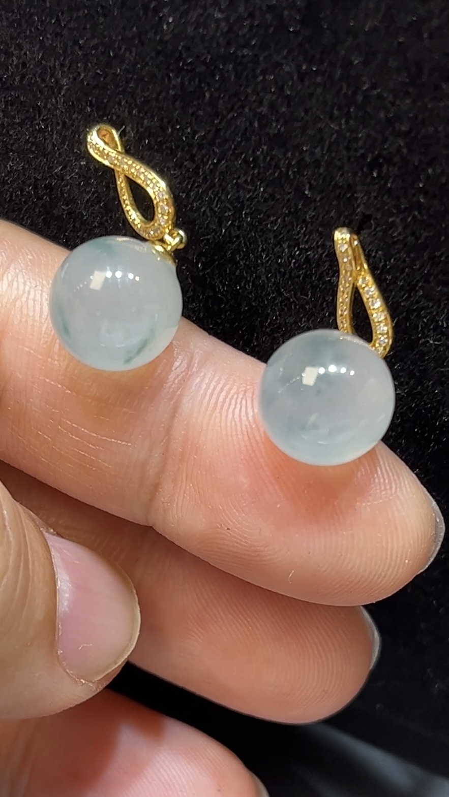 8K黃金珠子耳環|天然飄綠花斑 × 擺動設計|靈氣高雅翡翠耳飾推薦 編號#490 8 8K黃金珠子耳環|天然飄綠花斑 × 擺動設計|靈氣高雅翡翠耳飾推薦 編號#490 - Image 8