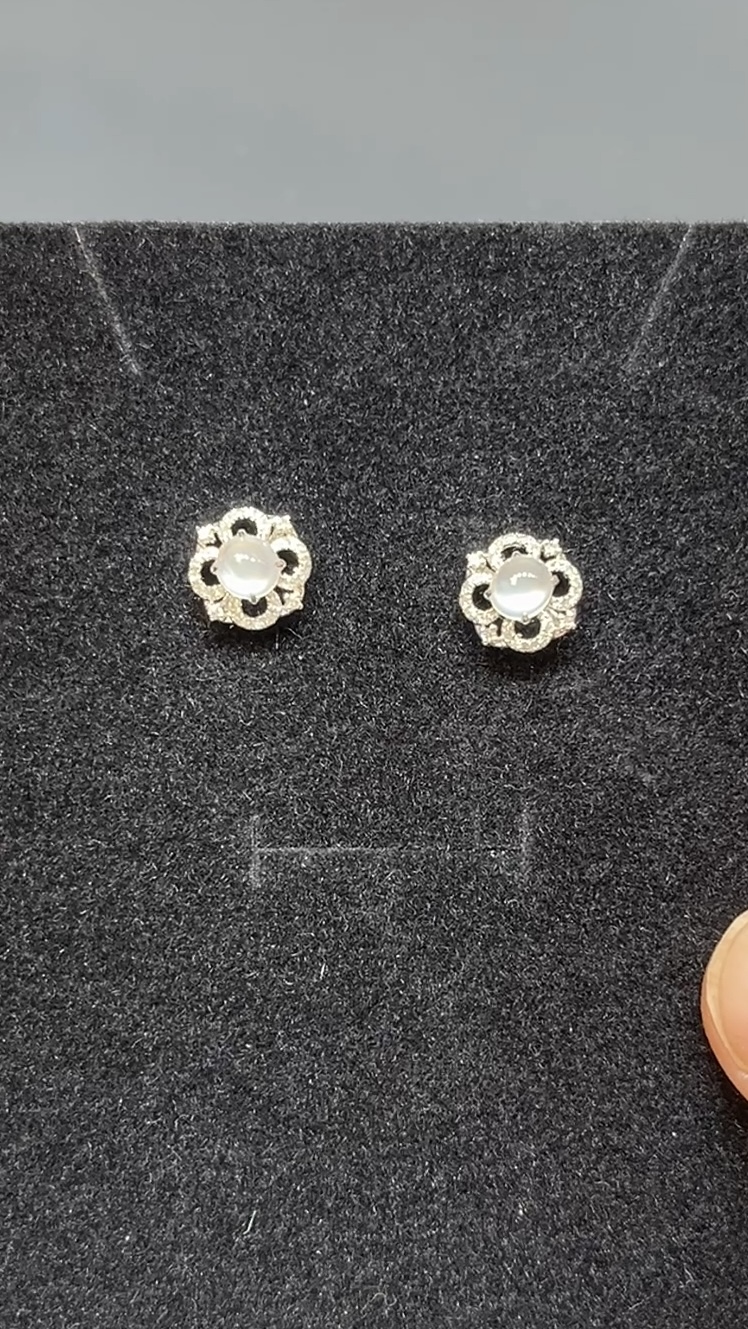 翡翠18K白金冰蛋耳環| 鑽石包鑲|極緻純粹光澤翡翠耳飾推薦 編號#491 7 翡翠18K白金冰蛋耳環| 鑽石包鑲|極緻純粹光澤翡翠耳飾推薦 編號#491 - Image 7