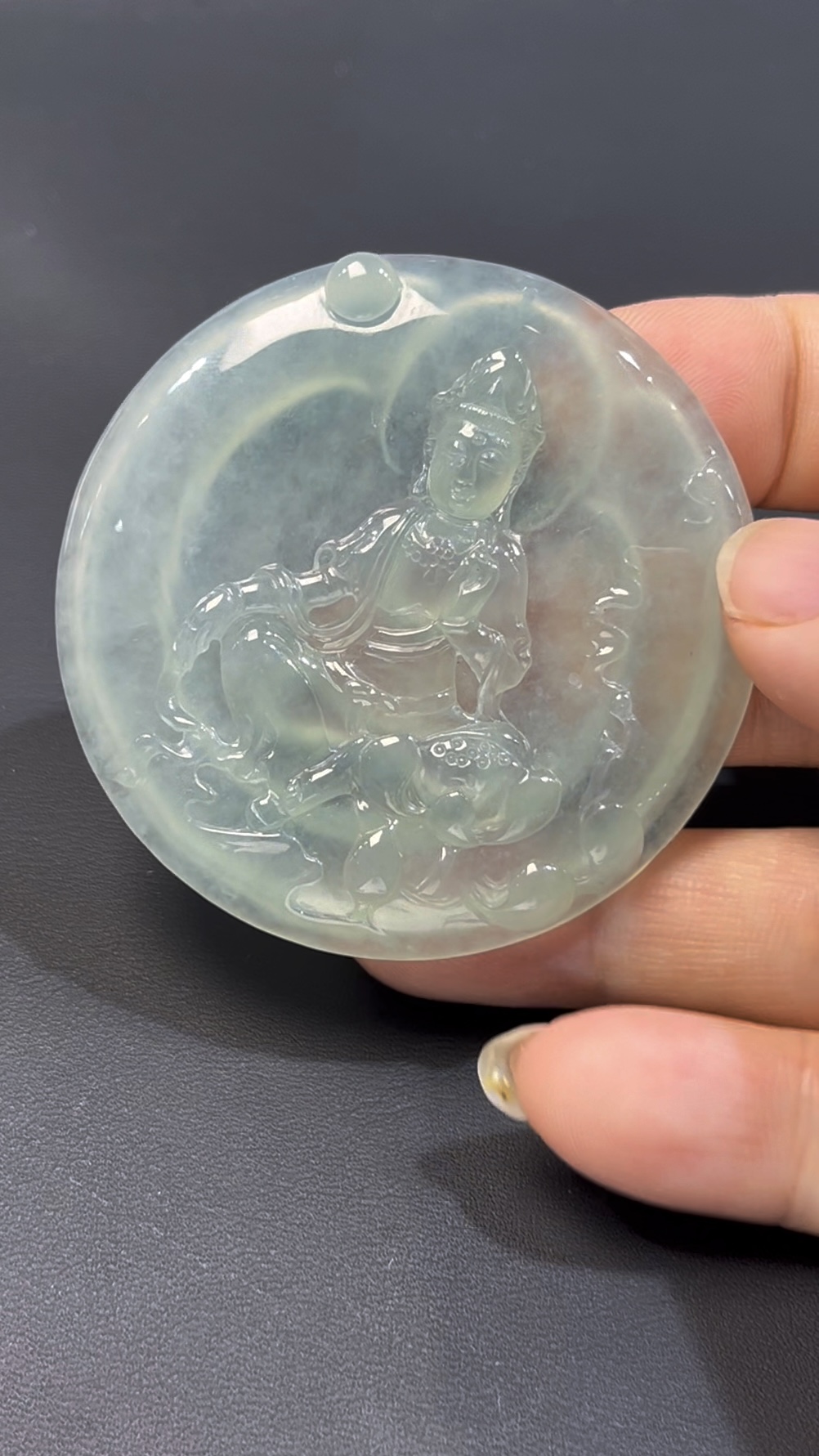 翡翠觀音| 高品質天然翡翠 × 盤腿而坐造型|玉器莊嚴靈氣精品推薦 編號#499 5 翡翠觀音| 高品質天然翡翠 × 盤腿而坐造型|玉器莊嚴靈氣精品推薦 編號#499 - Image 5