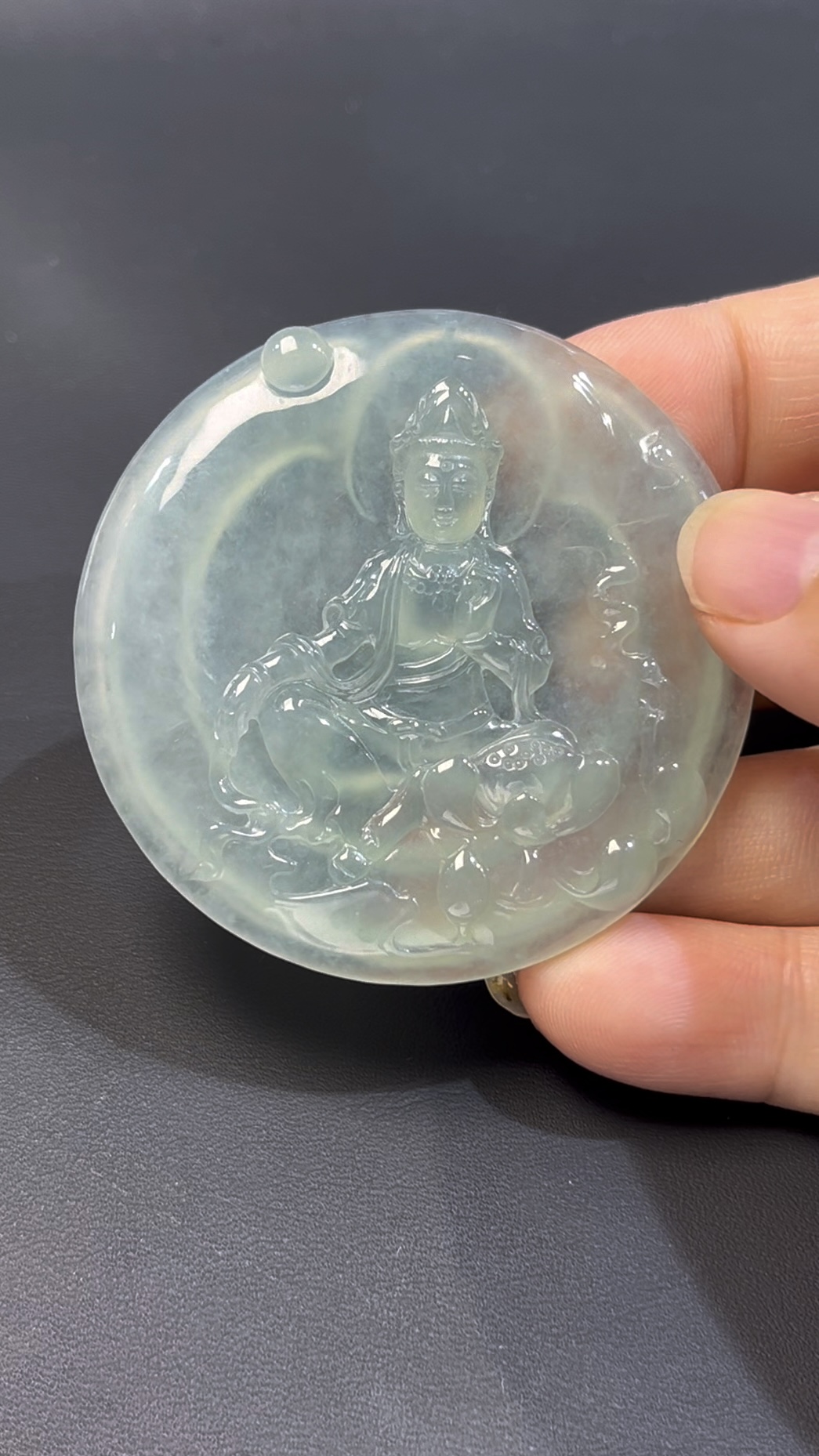 翡翠觀音| 高品質天然翡翠 × 盤腿而坐造型|玉器莊嚴靈氣精品推薦 編號#499 6 翡翠觀音| 高品質天然翡翠 × 盤腿而坐造型|玉器莊嚴靈氣精品推薦 編號#499 - Image 6