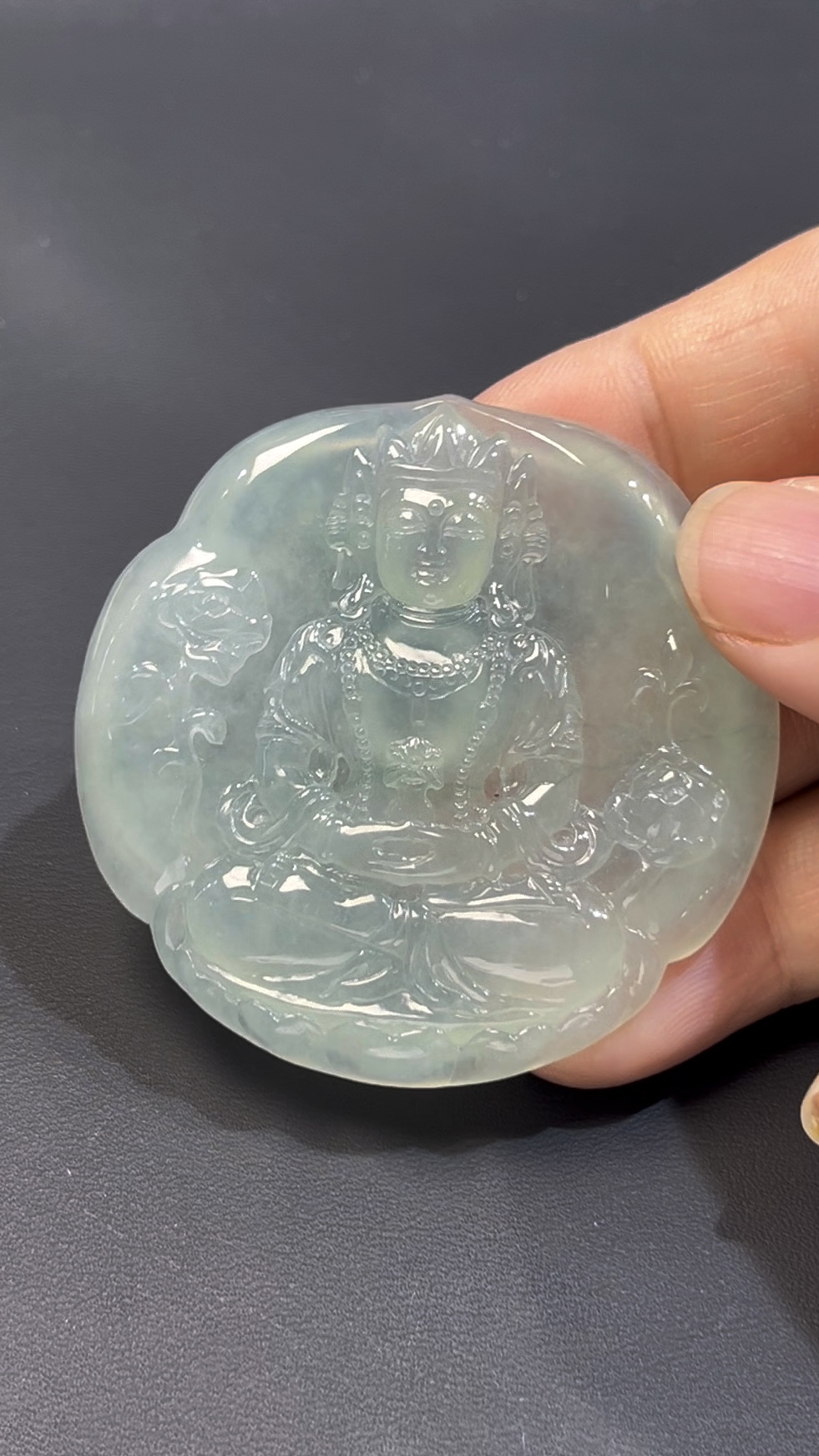 翡翠度母|天然高品質玉器・觀音眼淚化身・靈性守護佛像 #502 2 翡翠度母|天然高品質玉器・觀音眼淚化身・靈性守護佛像 #502 - Image 2