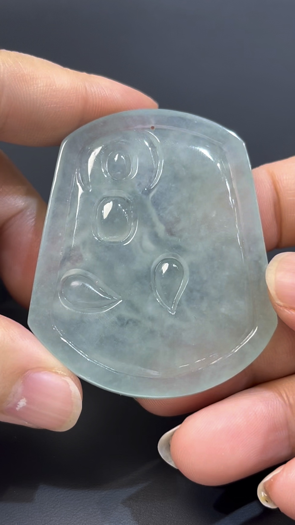 翡翠自在觀音|高品質天然翡翠 × 慈悲守護 × 信徒朝拜靈氣佛像 #503 7 翡翠自在觀音|高品質天然翡翠 × 慈悲守護 × 信徒朝拜靈氣佛像 #503 - Image 7