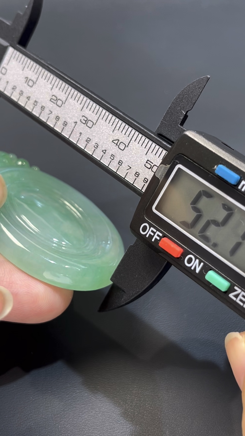 翡翠福貝 |天然翡翠 × 貔貅守財 × 貝殼象徵財富 × 吉祥玉器#505 4 翡翠福貝 |天然翡翠 × 貔貅守財 × 貝殼象徵財富 × 吉祥玉器#505 - Image 4