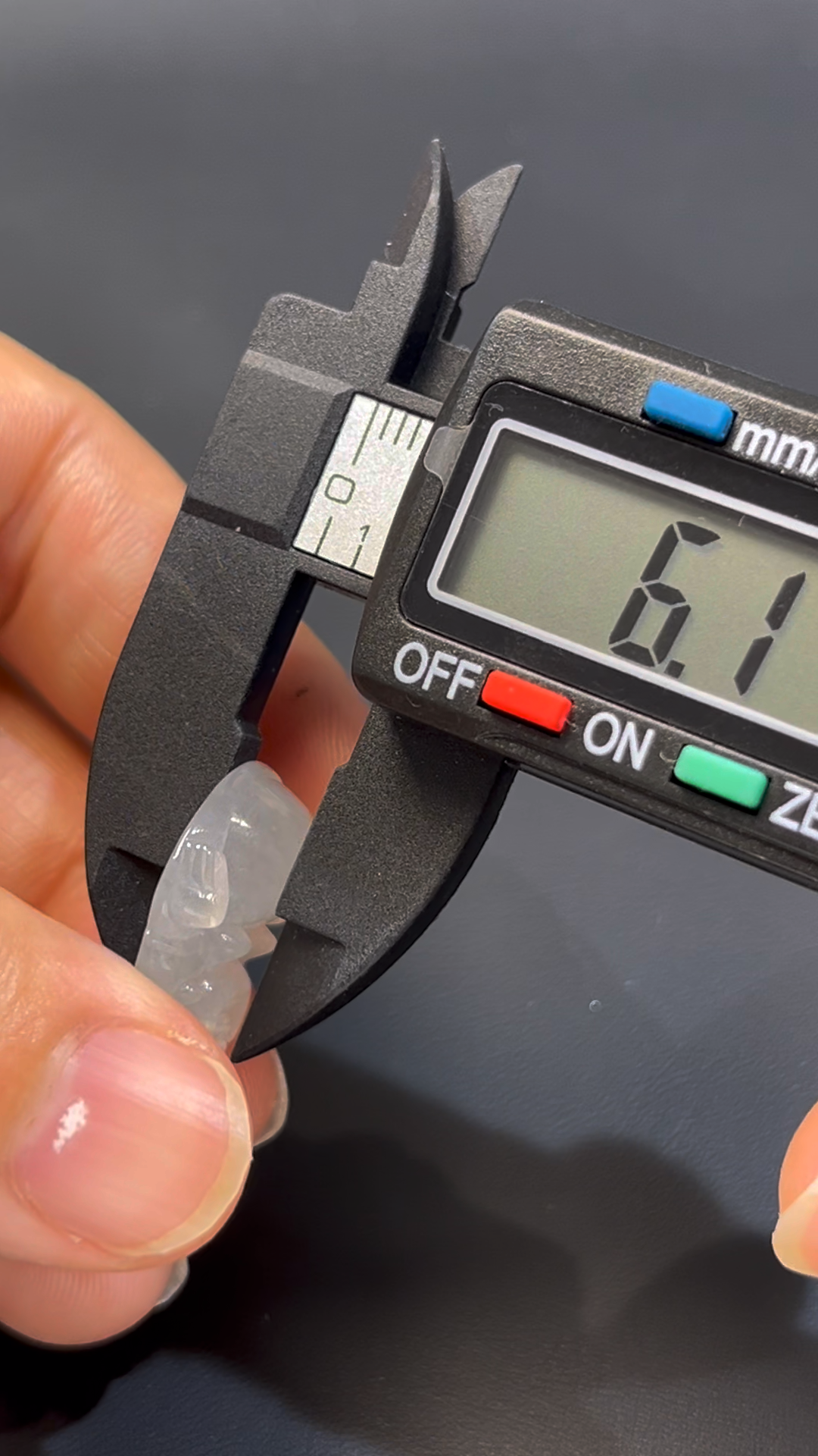 翡翠佛公 #507|白冰翡翠 × 小巧精美 × 18K白金扣設計玉器精品推薦 9 翡翠佛公 #507|白冰翡翠 × 小巧精美 × 18K白金扣設計玉器精品推薦 - Image 9