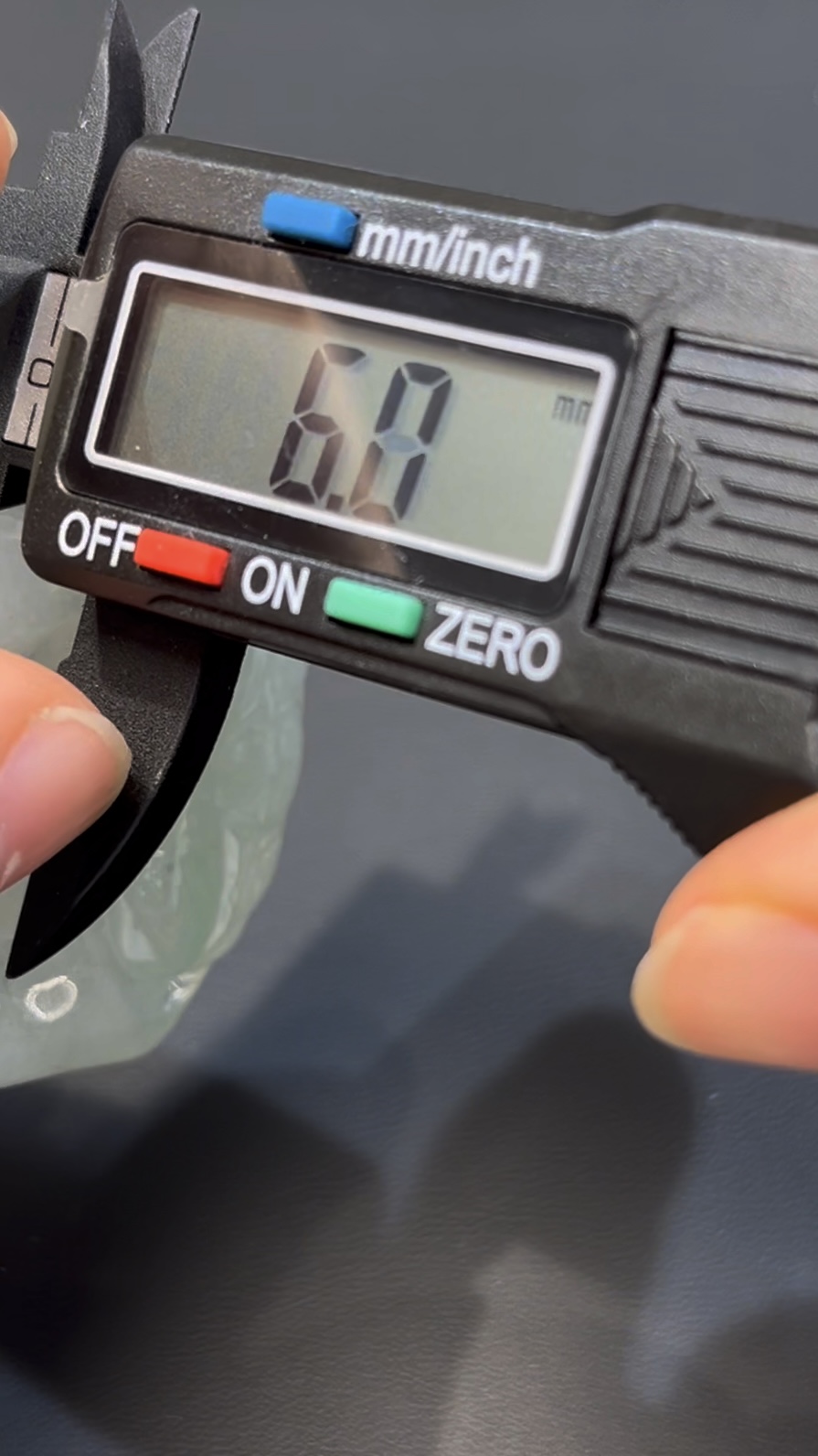 翡翠大日如來|佛祖端莊 × 靈性莊嚴 × 編號#524天然玉器推薦 9 翡翠大日如來|佛祖端莊 × 靈性莊嚴 × 編號#524天然玉器推薦 - Image 9