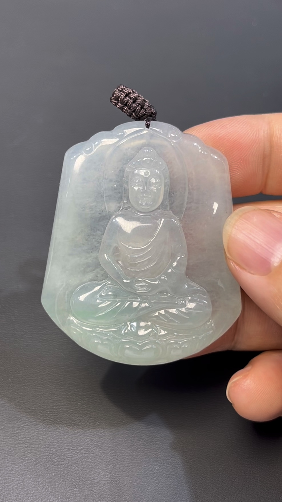 翡翠大日如來|佛祖端莊 × 靈性莊嚴 × 編號#524天然玉器推薦 4 翡翠大日如來|佛祖端莊 × 靈性莊嚴 × 編號#524天然玉器推薦 - Image 4