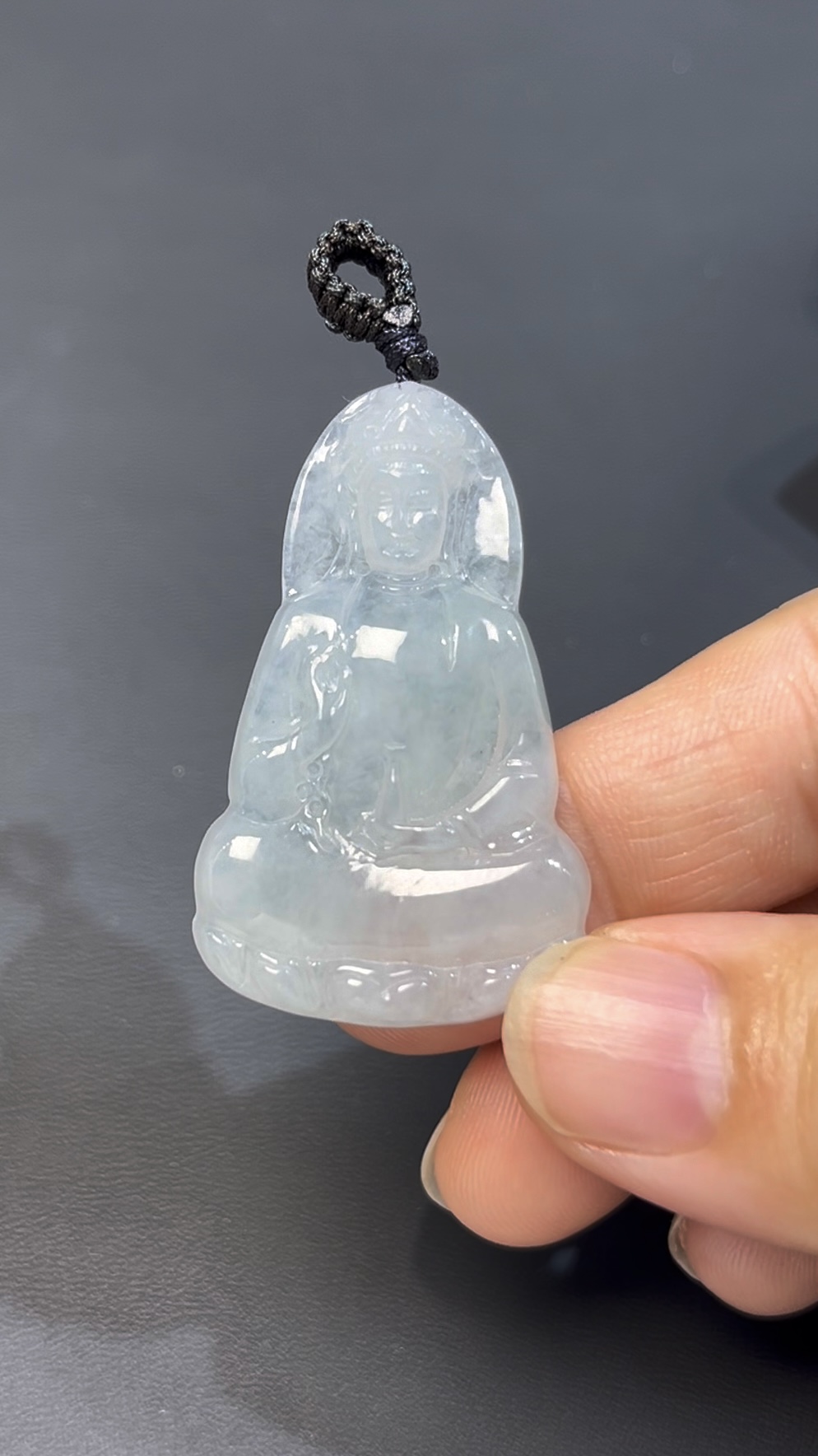 翡翠觀音|白色翡翠 × 新款坐姿設計 × 靜心守護玉器推薦 #527 2 翡翠觀音|白色翡翠 × 新款坐姿設計 × 靜心守護玉器推薦 #527 - Image 2