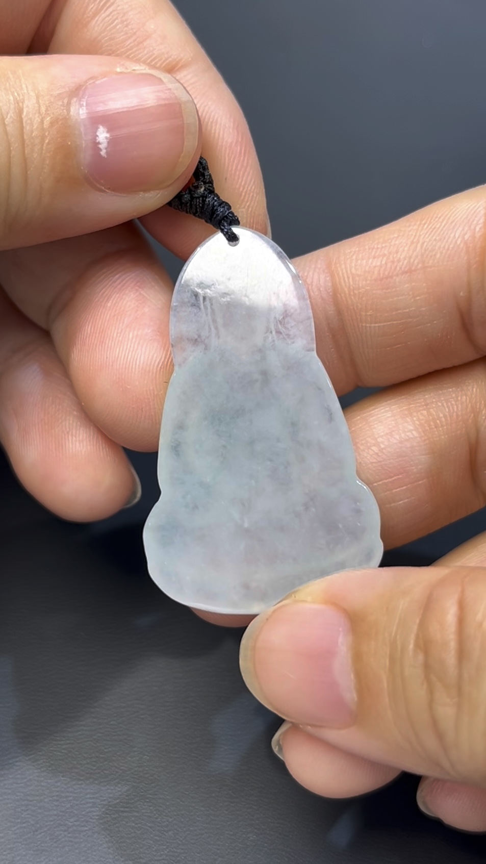 翡翠觀音|白色翡翠 × 新款坐姿設計 × 靜心守護玉器推薦 #527 6 翡翠觀音|白色翡翠 × 新款坐姿設計 × 靜心守護玉器推薦 #527 - Image 6