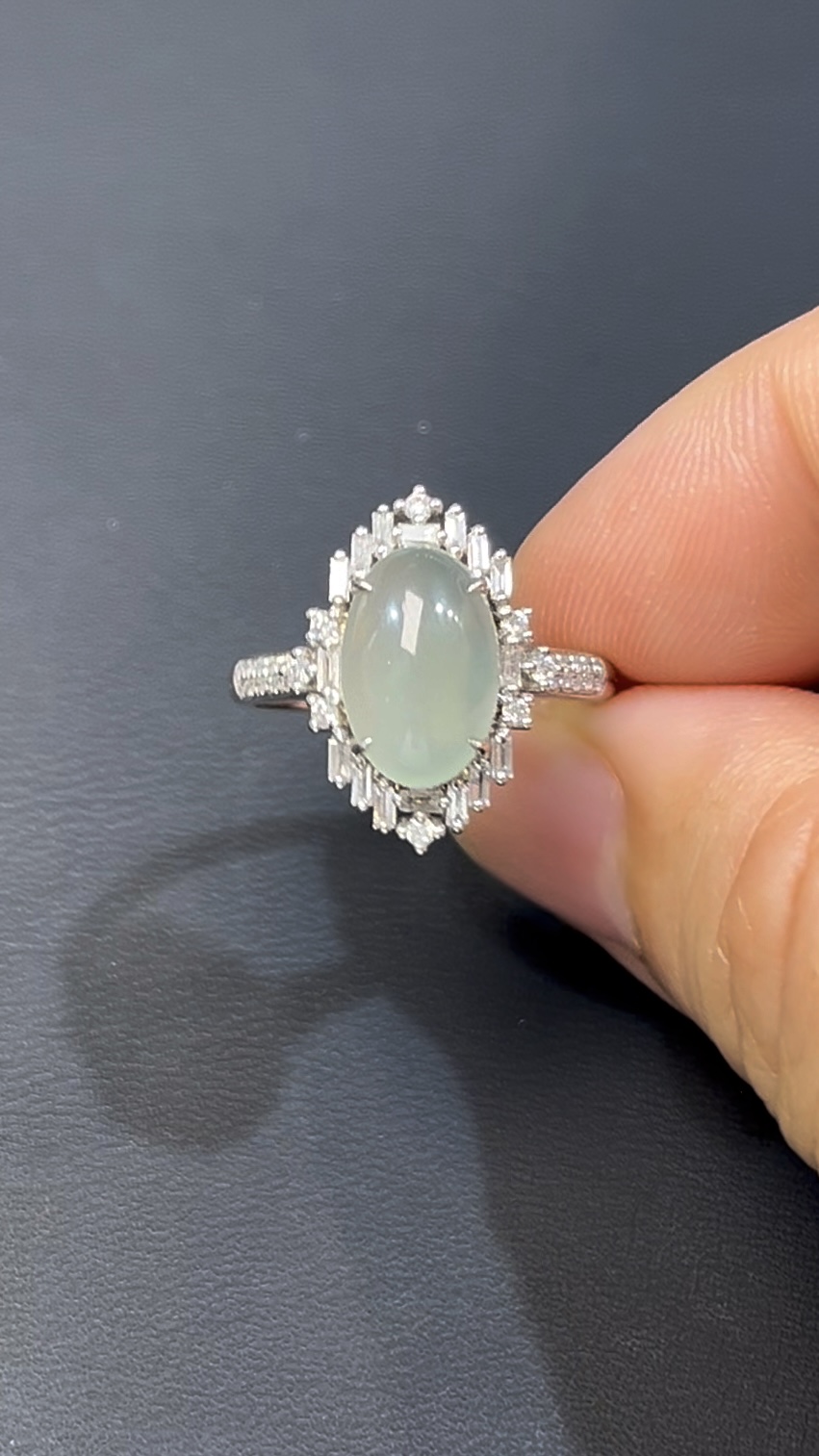 翡翠戒指|編號#535 橢圓蛋面設計 × 鑽石包圍 × 優雅氣質 × 翡翠珠寶推薦 6 翡翠戒指|編號#535 橢圓蛋面設計 × 鑽石包圍 × 優雅氣質 × 翡翠珠寶推薦 - Image 6
