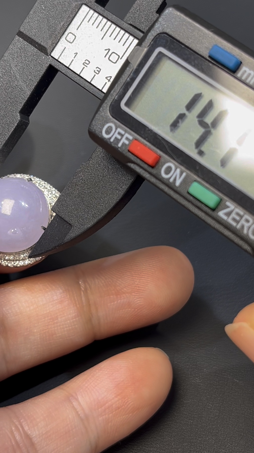 紫羅蘭翡翠蛋面吊墜|編號#542 高貴紫色 × 18K白金 × 鑽石鑲嵌推薦 7 紫羅蘭翡翠蛋面吊墜|編號#542 高貴紫色 × 18K白金 × 鑽石鑲嵌推薦 - Image 7