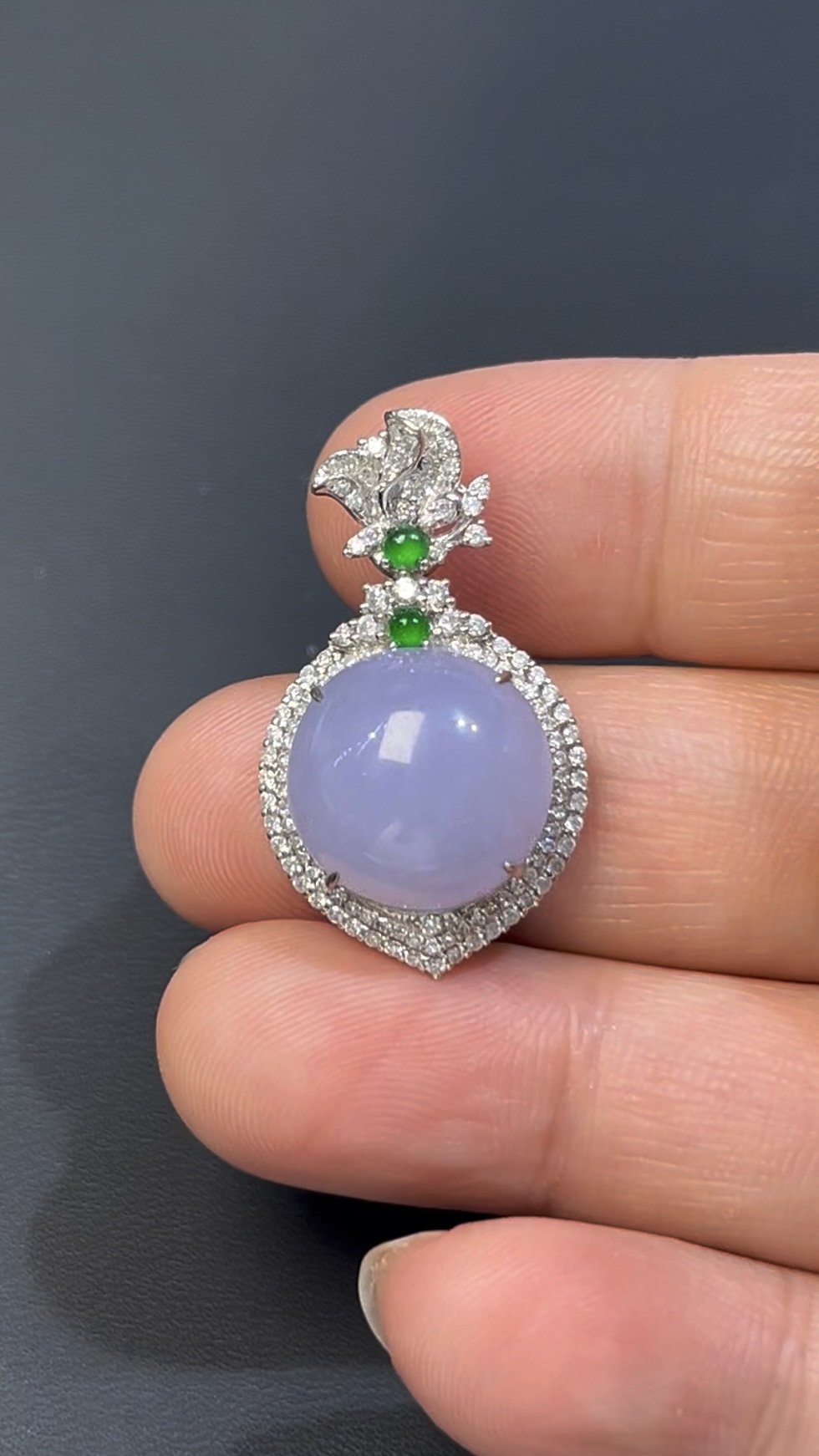 紫羅蘭翡翠蛋面吊墜|編號#542 高貴紫色 × 18K白金 × 鑽石鑲嵌推薦 8 紫羅蘭翡翠蛋面吊墜|編號#542 高貴紫色 × 18K白金 × 鑽石鑲嵌推薦 - Image 8