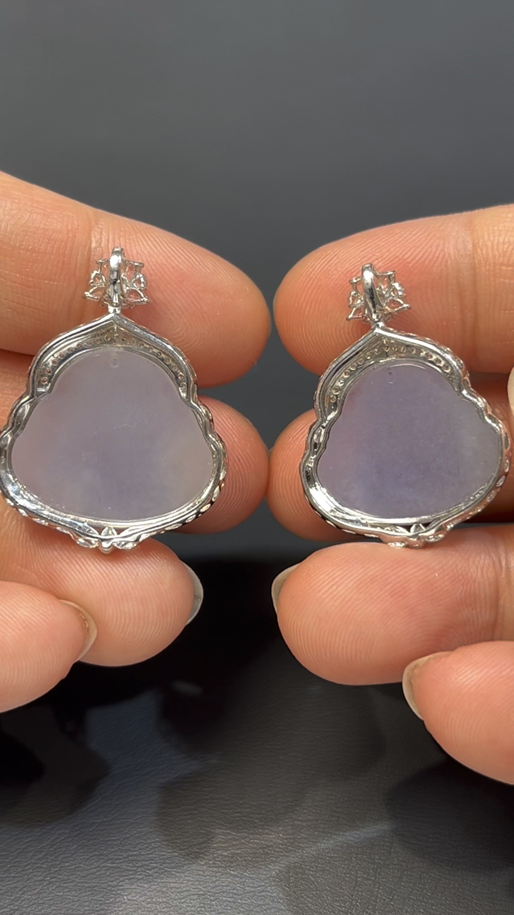 翡翠佛公 · 編號#544 & #545 同料一對 · 淺紫之靜 · 鑽光護福 8 翡翠佛公 · 編號#544 & #545 同料一對 · 淺紫之靜 · 鑽光護福 - Image 8