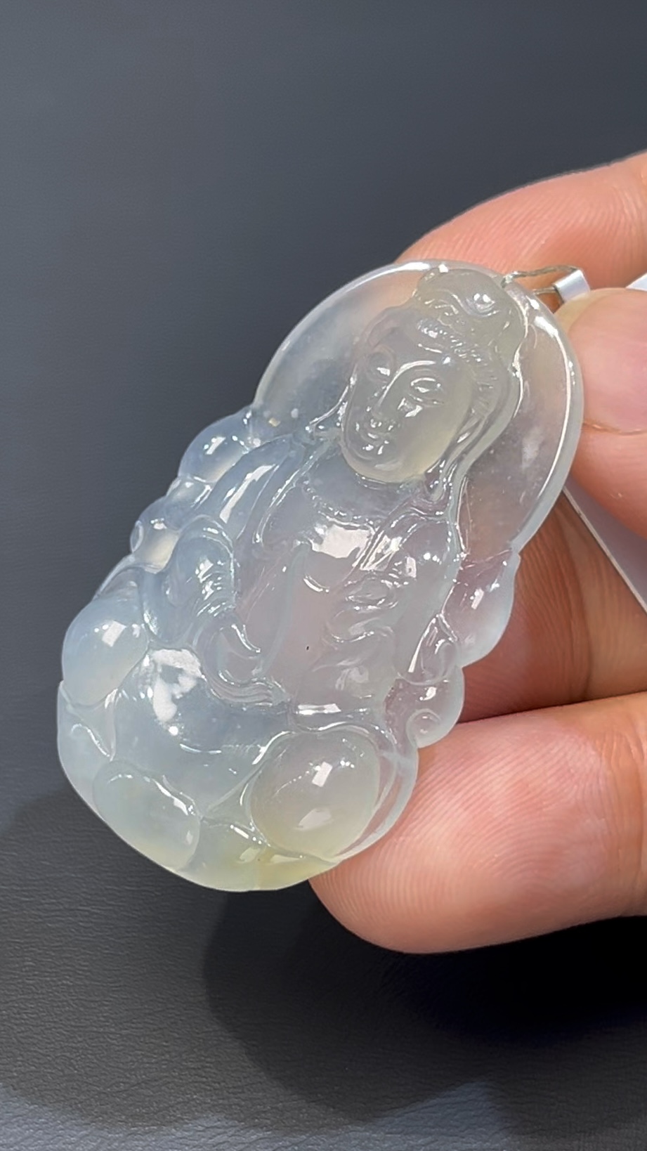 冰透翡翠觀音 · 靈性玉雕 · 編號#549 4 冰透翡翠觀音 · 靈性玉雕 · 編號#549 - Image 4