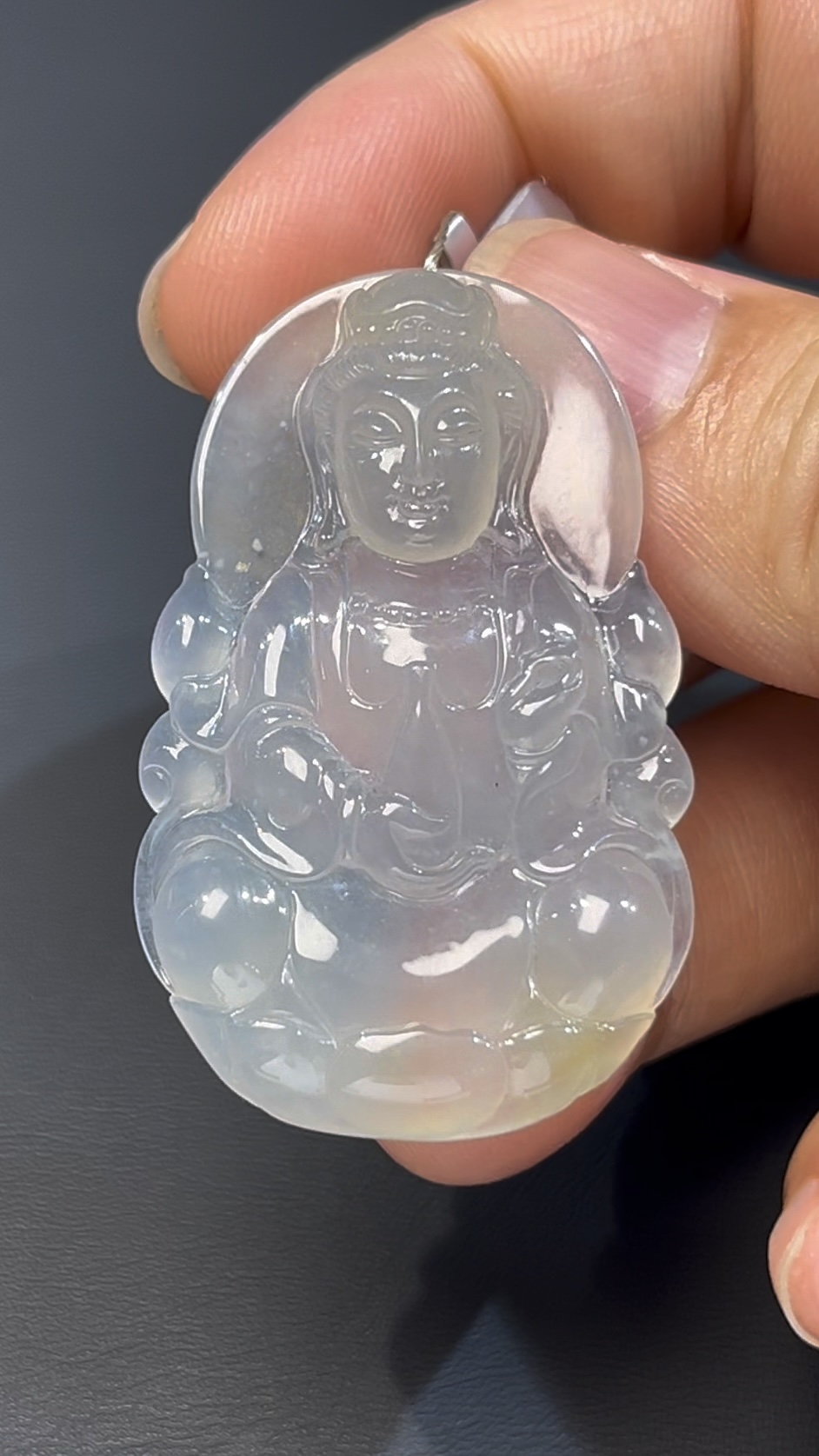 冰透翡翠觀音 · 靈性玉雕 · 編號#549 2 冰透翡翠觀音 · 靈性玉雕 · 編號#549 - Image 2