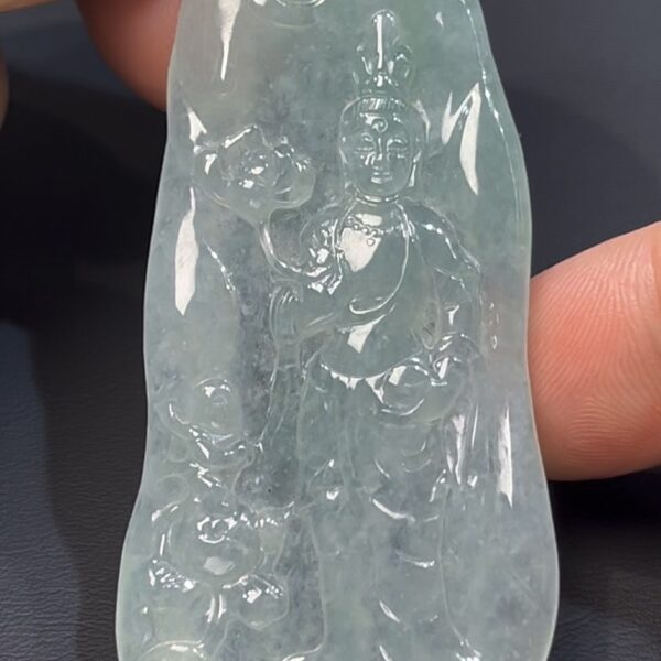 站姿翡翠觀音牌 · 蓮花相伴 · 靜雅守護 · 編號#550