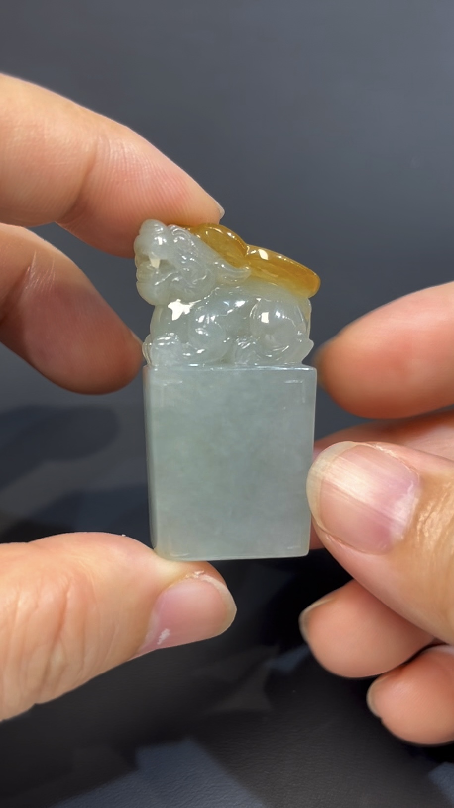 翡翠貔貅印章 · 黃翡銅錢巧雕 · 編號#569 · 招財進寶 × 鎮宅守護 × 收藏精品 3 翡翠貔貅印章 · 黃翡銅錢巧雕 · 編號#569 · 招財進寶 × 鎮宅守護 × 收藏精品 - Image 3