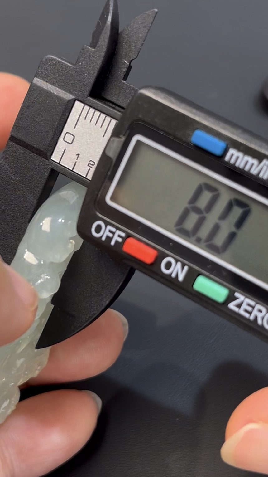 翡翠觀音立水蓮花吊墜 · 編號#574 · 高質玉料 × 清淨自在 × 蓮花福慧 · 精緻玉雕 × 靈性守護 9 翡翠觀音立水蓮花吊墜 · 編號#574 · 高質玉料 × 清淨自在 × 蓮花福慧 · 精緻玉雕 × 靈性守護 - Image 9