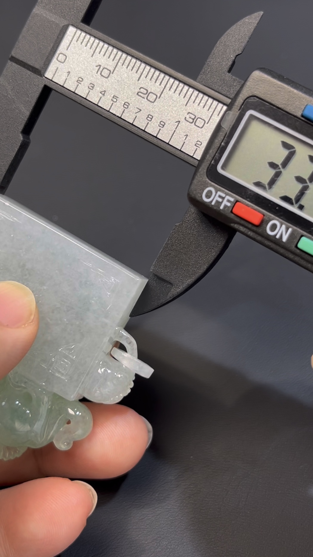 鏤空立體翡翠貔貅印章 · 編號#573 · 高質玉料 × 招財辟邪 × 精品玉雕 · 收藏級翡翠印章推薦 7 鏤空立體翡翠貔貅印章 · 編號#573 · 高質玉料 × 招財辟邪 × 精品玉雕 · 收藏級翡翠印章推薦 - Image 7