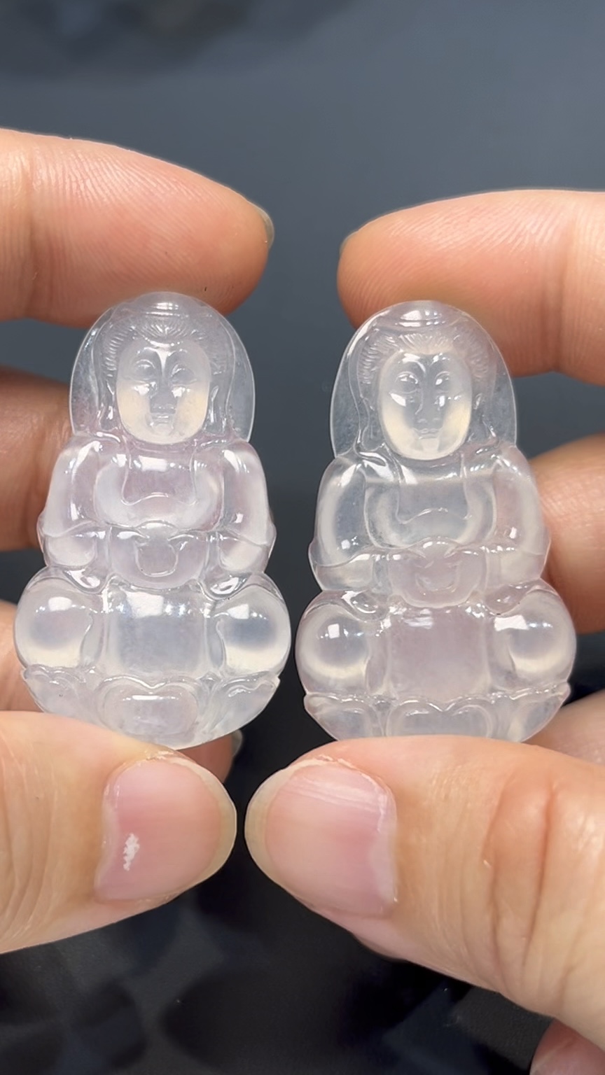 冰透高品質翡翠觀音一對|同料雕刻 × 靈性守護 × 收藏精品|編號 #575 1 冰透高品質翡翠觀音一對|同料雕刻 × 靈性守護 × 收藏精品|編號 #575