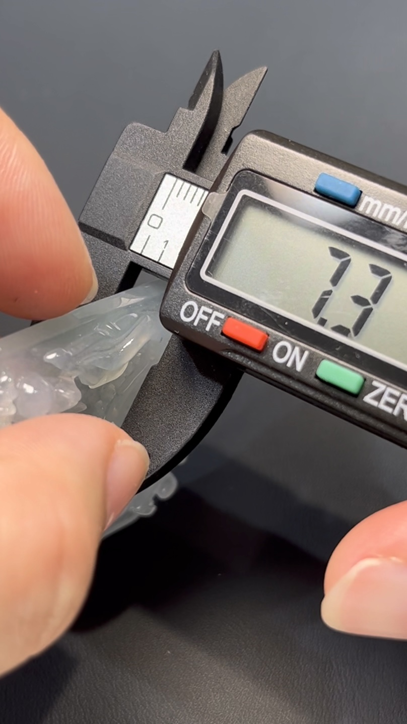 天然翡翠龍牌|質地細膩 × 立體雕刻|編號#578|祥龍護主 × 收藏吉祥物 5 天然翡翠龍牌|質地細膩 × 立體雕刻|編號#578|祥龍護主 × 收藏吉祥物 - Image 5