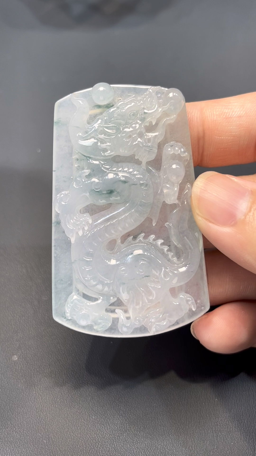 天然翡翠龍牌|質地細膩 × 立體雕刻|編號#578|祥龍護主 × 收藏吉祥物 6 天然翡翠龍牌|質地細膩 × 立體雕刻|編號#578|祥龍護主 × 收藏吉祥物 - Image 6
