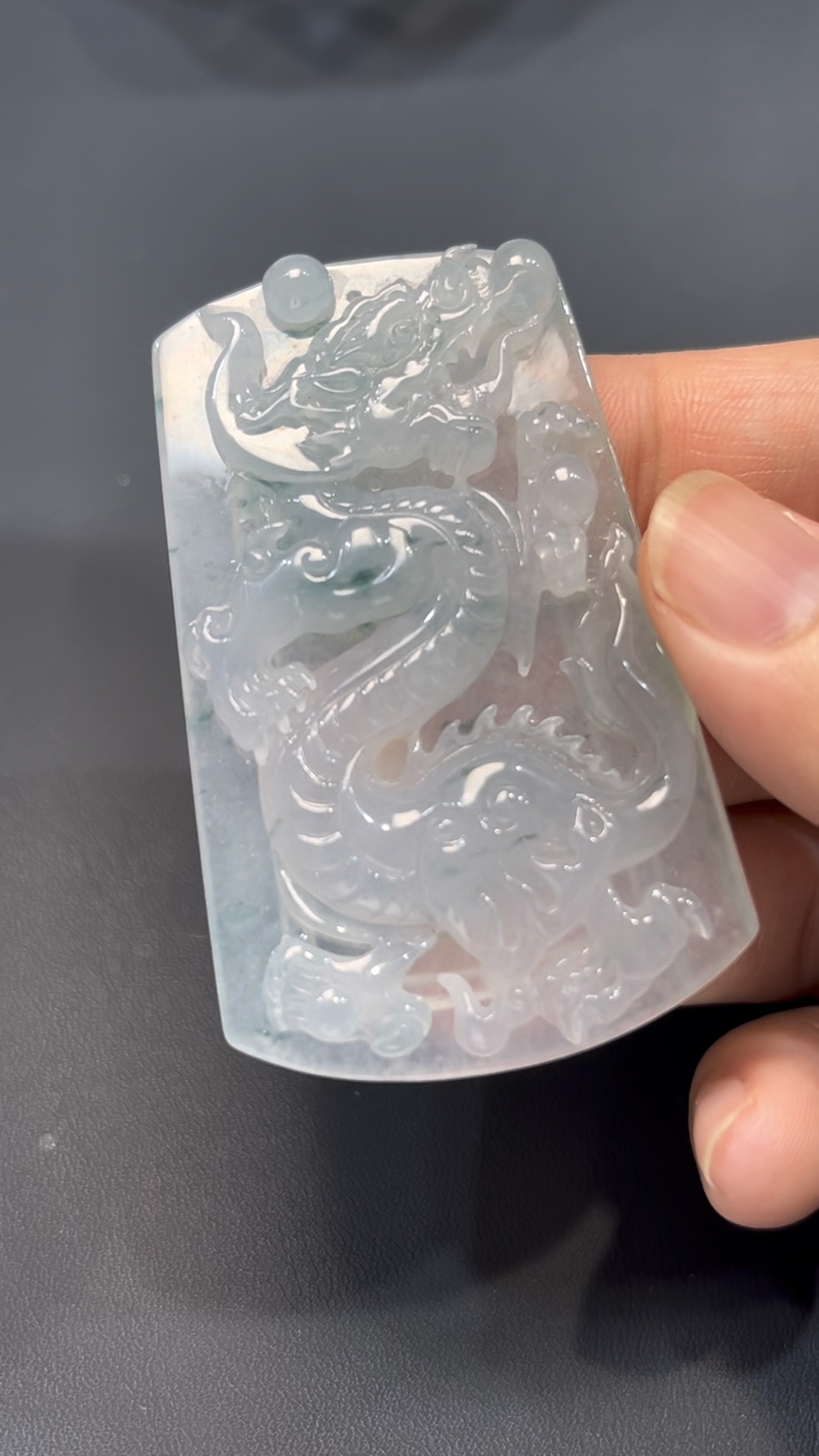 天然翡翠龍牌|質地細膩 × 立體雕刻|編號#578|祥龍護主 × 收藏吉祥物 9 天然翡翠龍牌|質地細膩 × 立體雕刻|編號#578|祥龍護主 × 收藏吉祥物 - Image 9