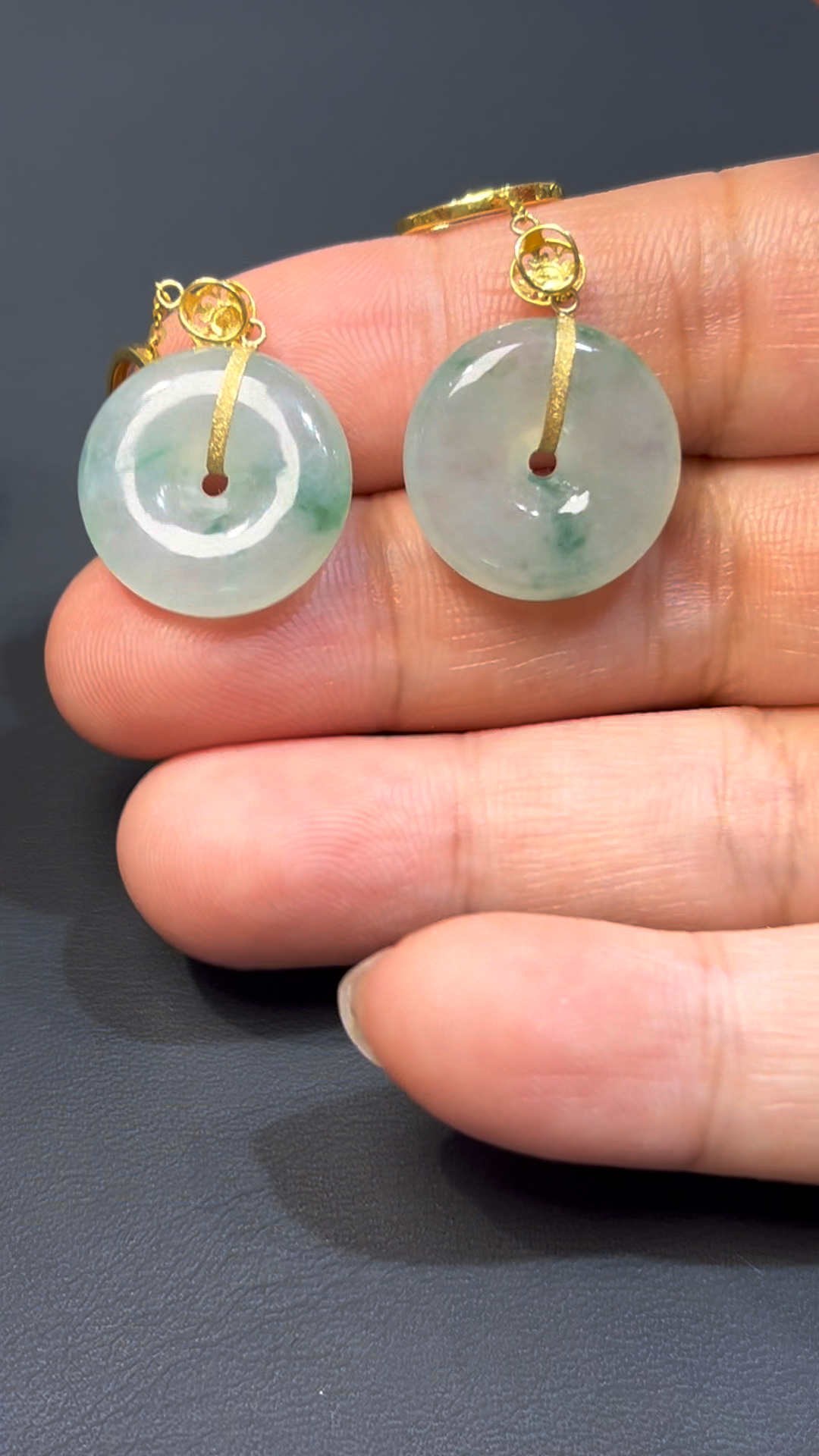 天然飄綠花翡翠平安扣耳環|18K黃金扣|平安吉祥 × 翡翠耳環推薦 × 飄綠花精品 編號#586 5 天然飄綠花翡翠平安扣耳環|18K黃金扣|平安吉祥 × 翡翠耳環推薦 × 飄綠花精品 編號#586 - Image 5