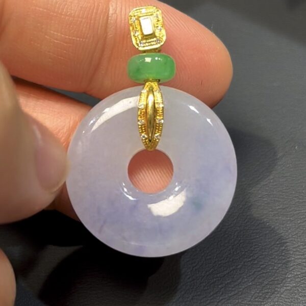 紫羅蘭翡翠平安環吊墜｜編號#590｜天然翡翠 × 18K黃金扣｜圓滿平安 × 高貴典雅翡翠推薦