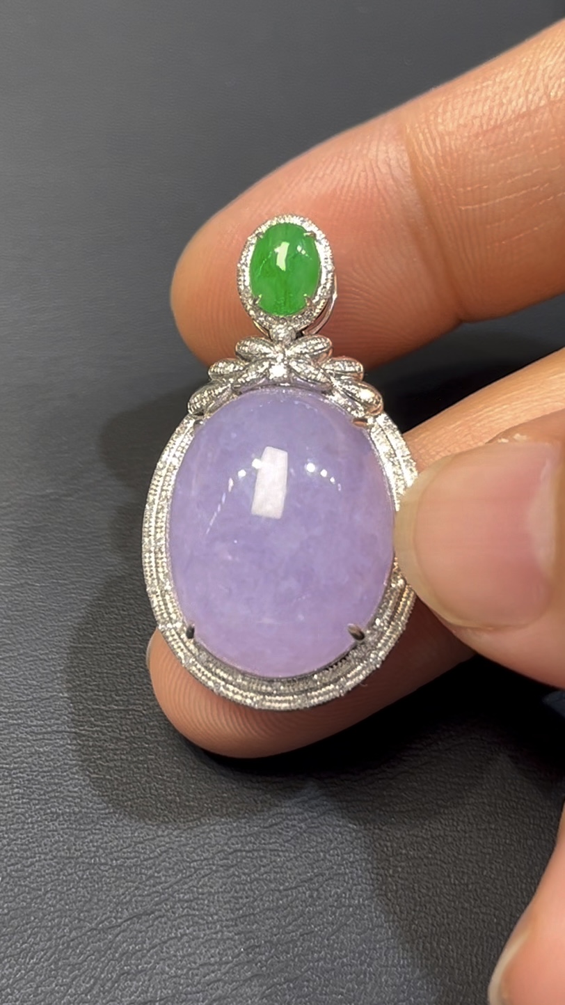 紫羅蘭翡翠蛋面吊墜|編號#592|天然翡翠 × 18K白金扣|高貴典雅 × 女性氣質翡翠推薦 5 紫羅蘭翡翠蛋面吊墜|編號#592|天然翡翠 × 18K白金扣|高貴典雅 × 女性氣質翡翠推薦 - Image 5