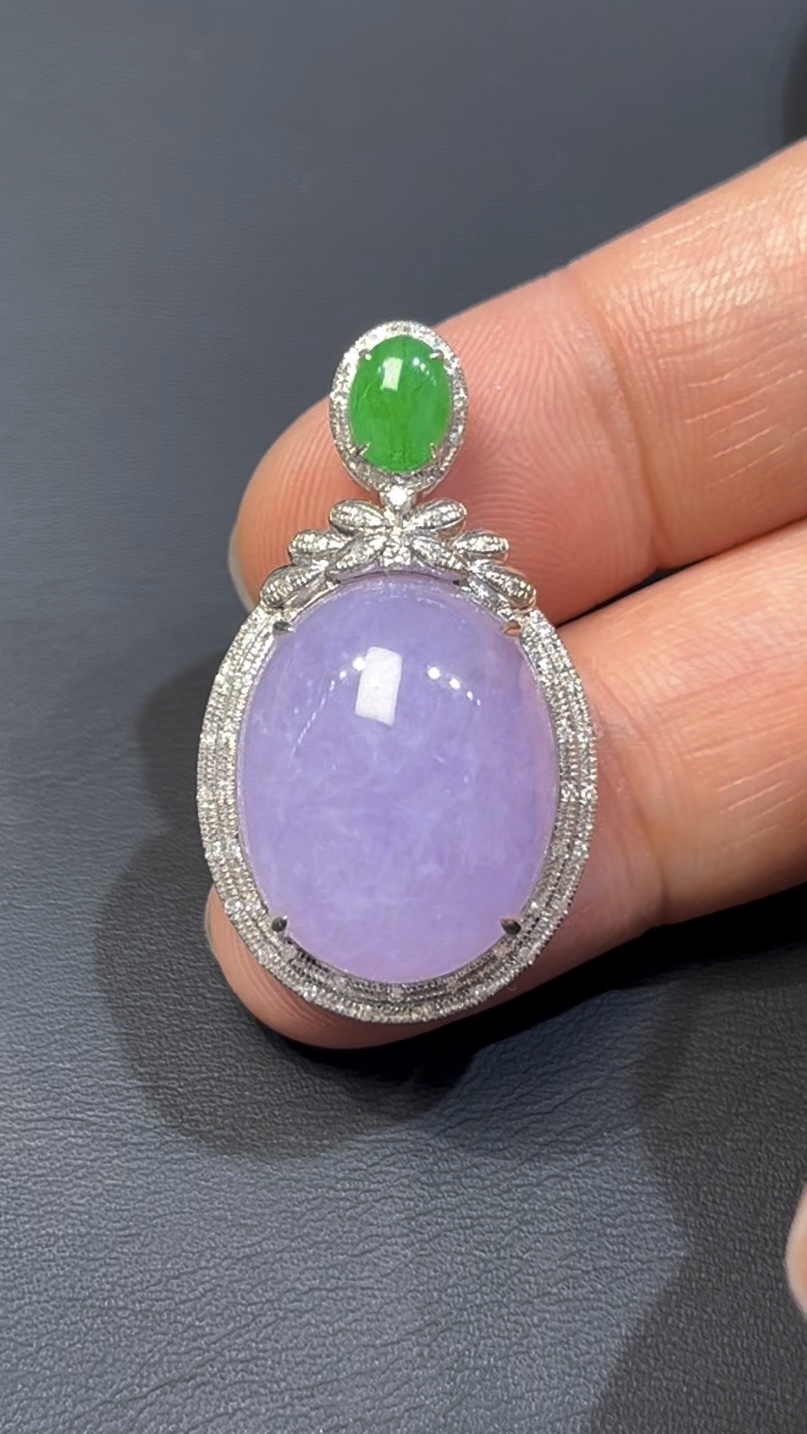 紫羅蘭翡翠蛋面吊墜|編號#592|天然翡翠 × 18K白金扣|高貴典雅 × 女性氣質翡翠推薦 1 紫羅蘭翡翠蛋面吊墜|編號#592|天然翡翠 × 18K白金扣|高貴典雅 × 女性氣質翡翠推薦