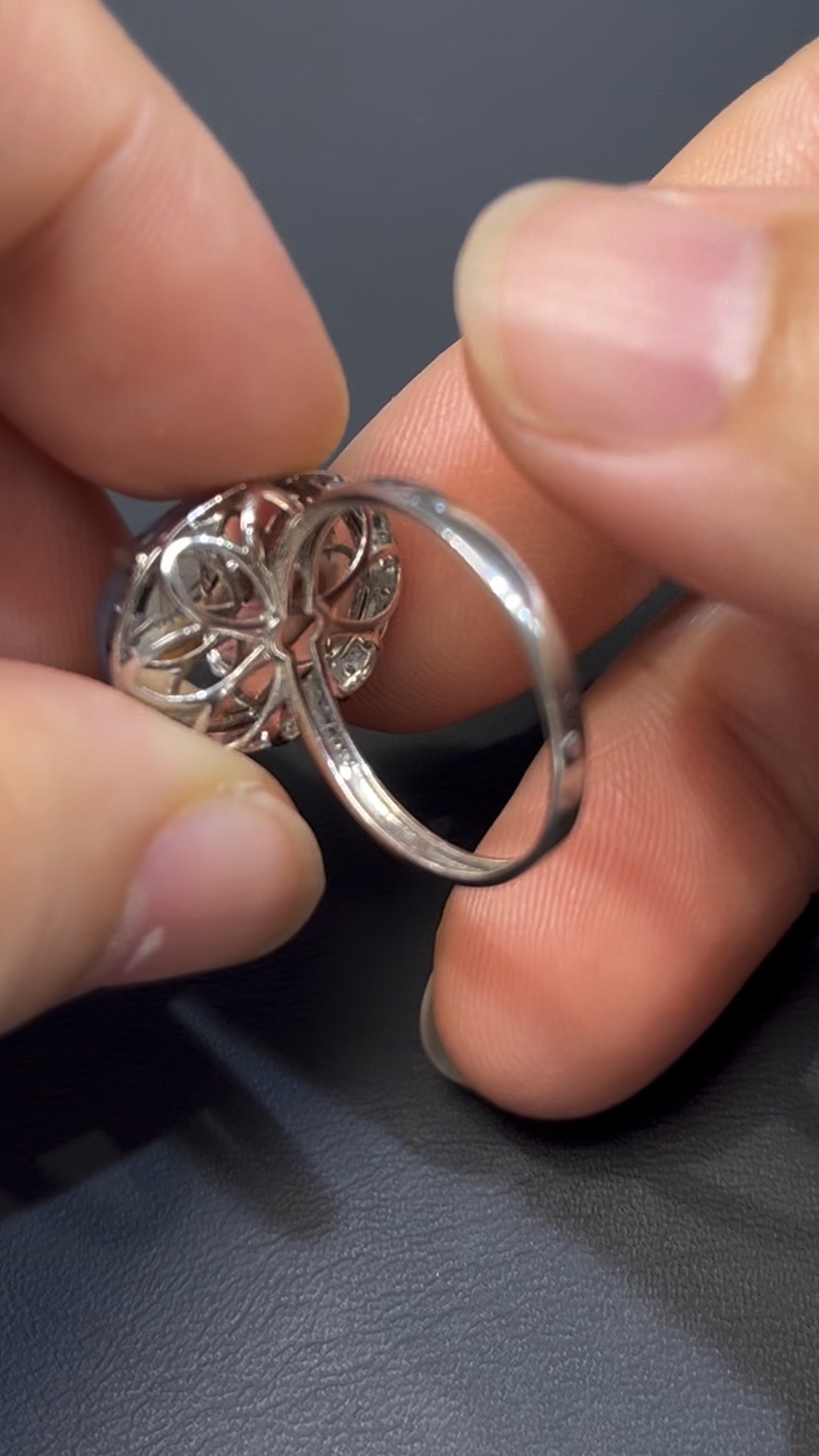 紫羅蘭翡翠蛋面戒指|編號#593|天然翡翠 × 18K白金戒托|高貴典雅 × 女性翡翠戒指推薦 7 紫羅蘭翡翠蛋面戒指|編號#593|天然翡翠 × 18K白金戒托|高貴典雅 × 女性翡翠戒指推薦 - Image 7