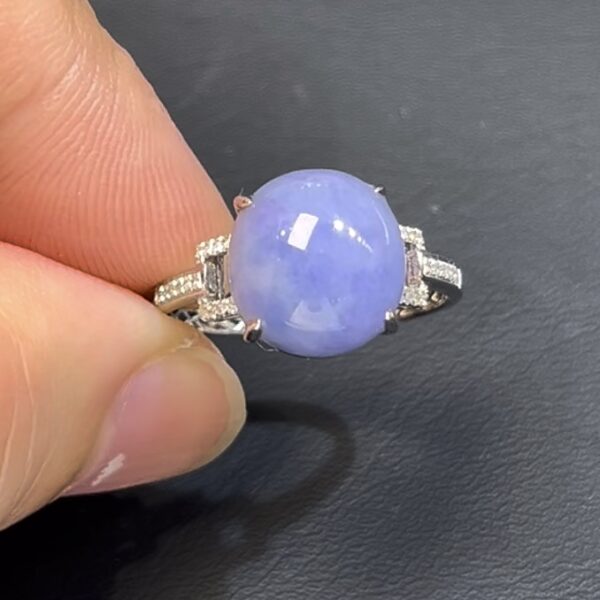 紫羅蘭翡翠蛋面｜濃郁紫色 × 18K白金鑲嵌 × 簡約高雅｜編號 #602