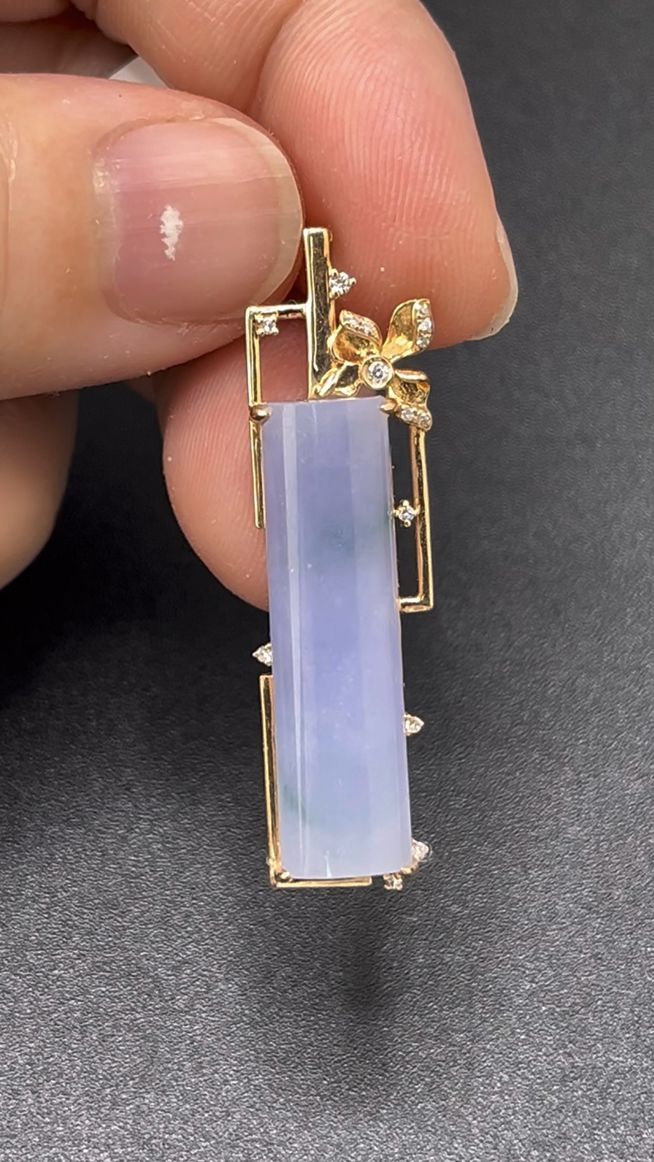 翡翠竹節吊墜|18K黃金幾何扣 × 節節高升寓意|編號 #607 3 翡翠竹節吊墜|18K黃金幾何扣 × 節節高升寓意|編號 #607 - Image 3